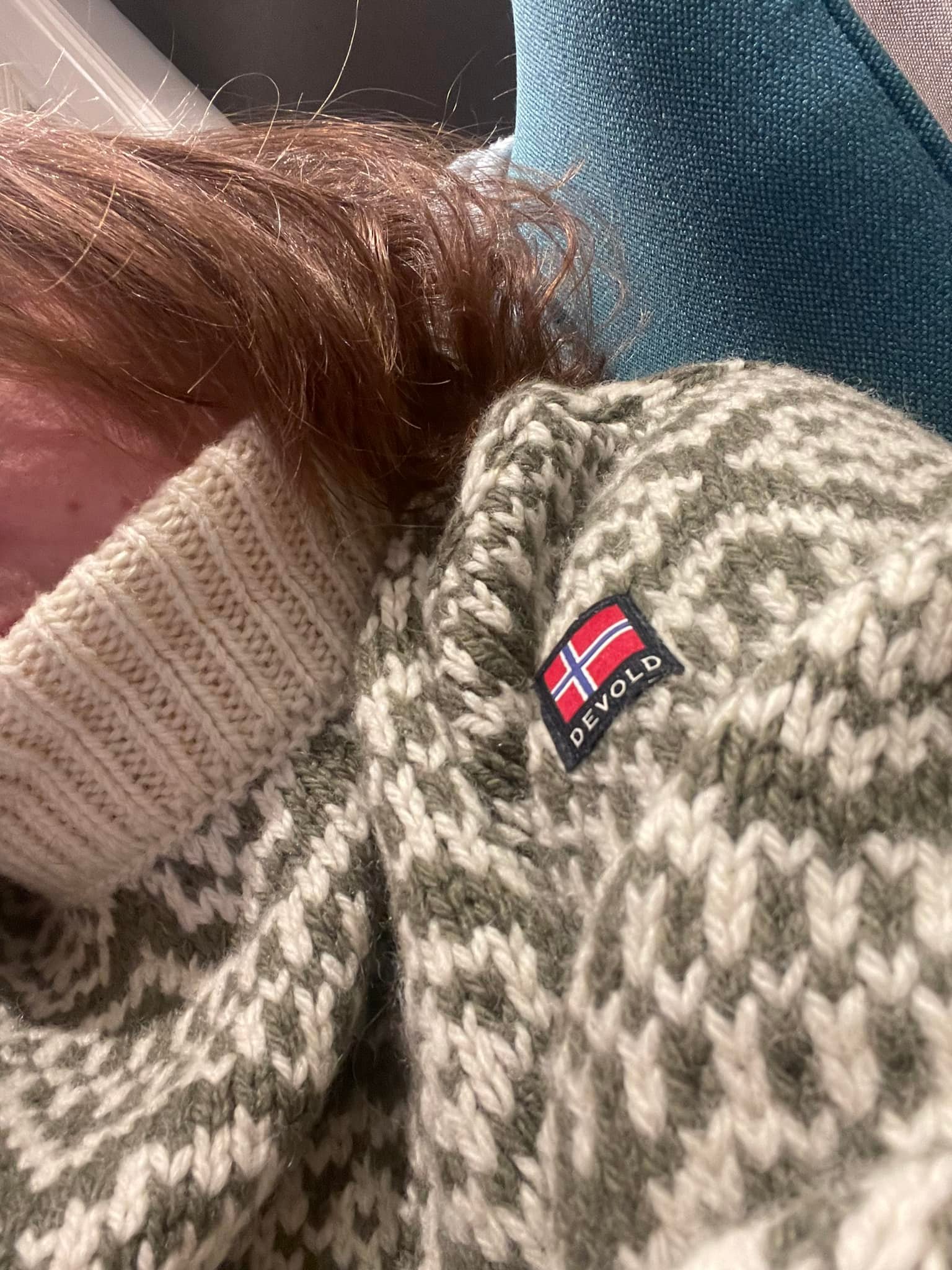 Me and my new Devold Hoddevik wool high neck sweater in green. So 