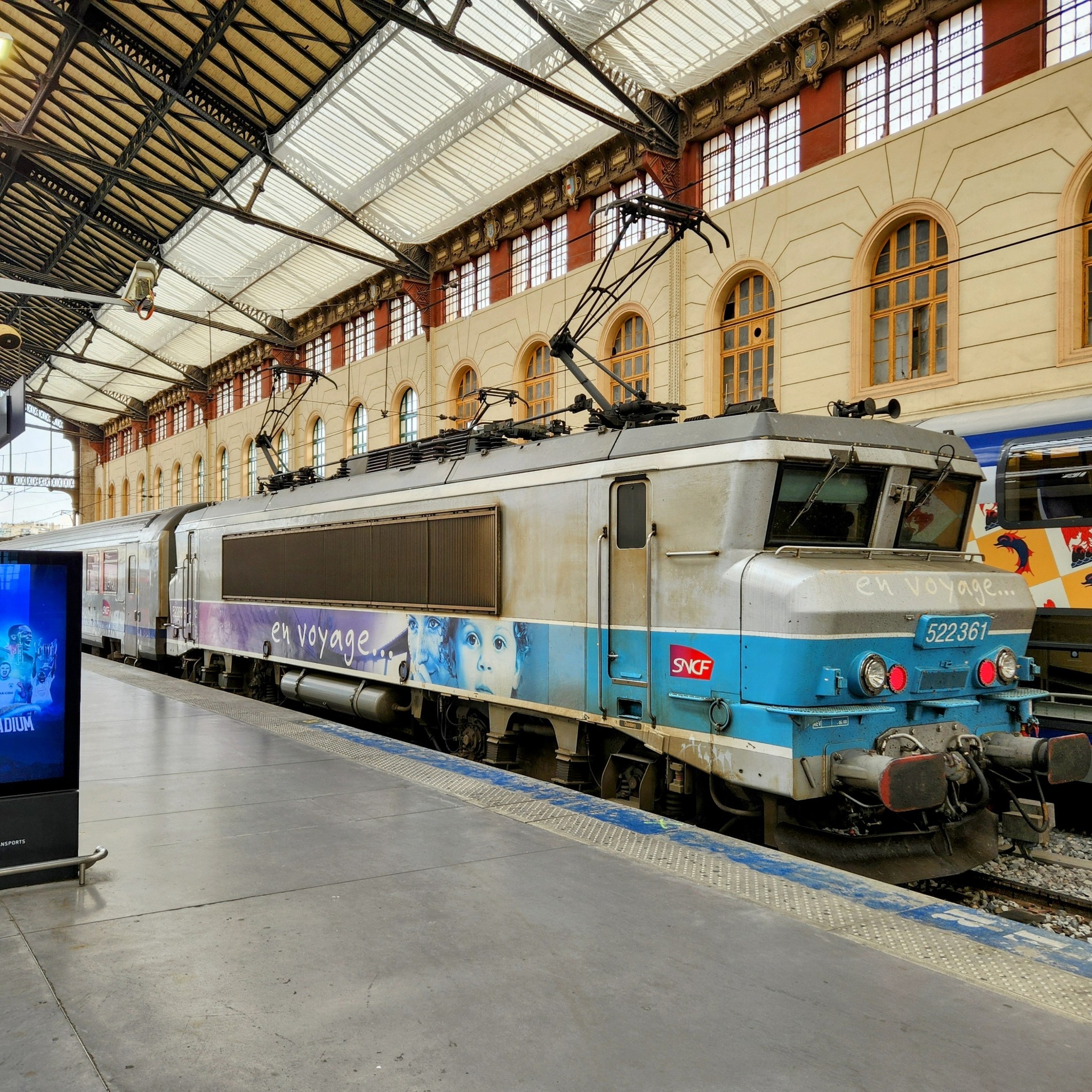 Vilac – Lettre O Train – Jouet En Bois – Version Anglaise – Fabrication Française
