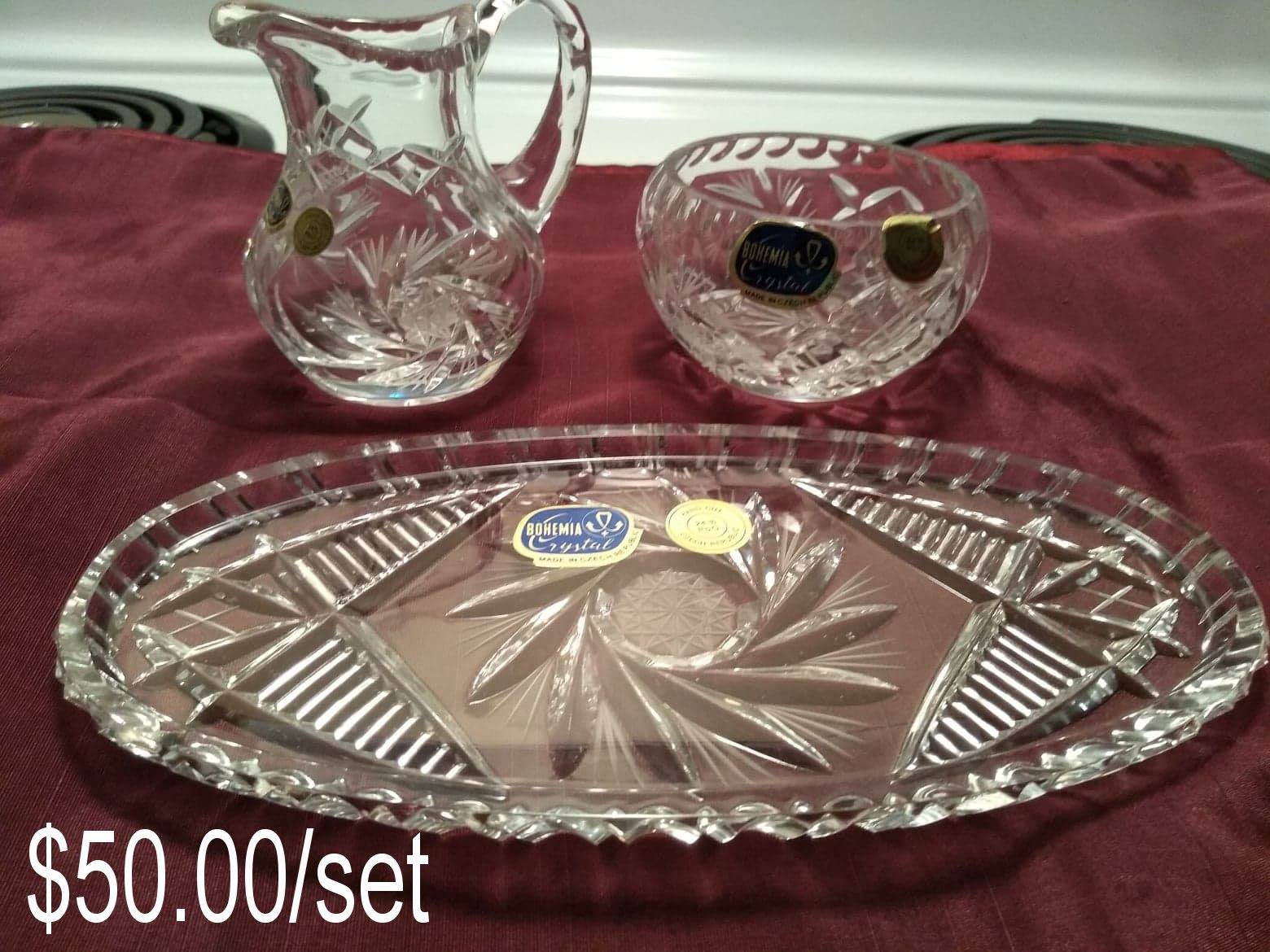 Made in the Czech Republic. All crystalware is in excellent  display picture 1