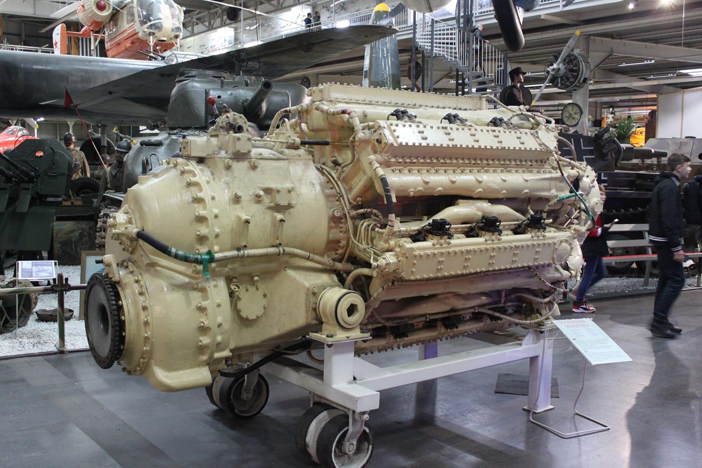Zvezda M503. 42 cylinder. Bore 160mm. Stroke 170mm. Displacement