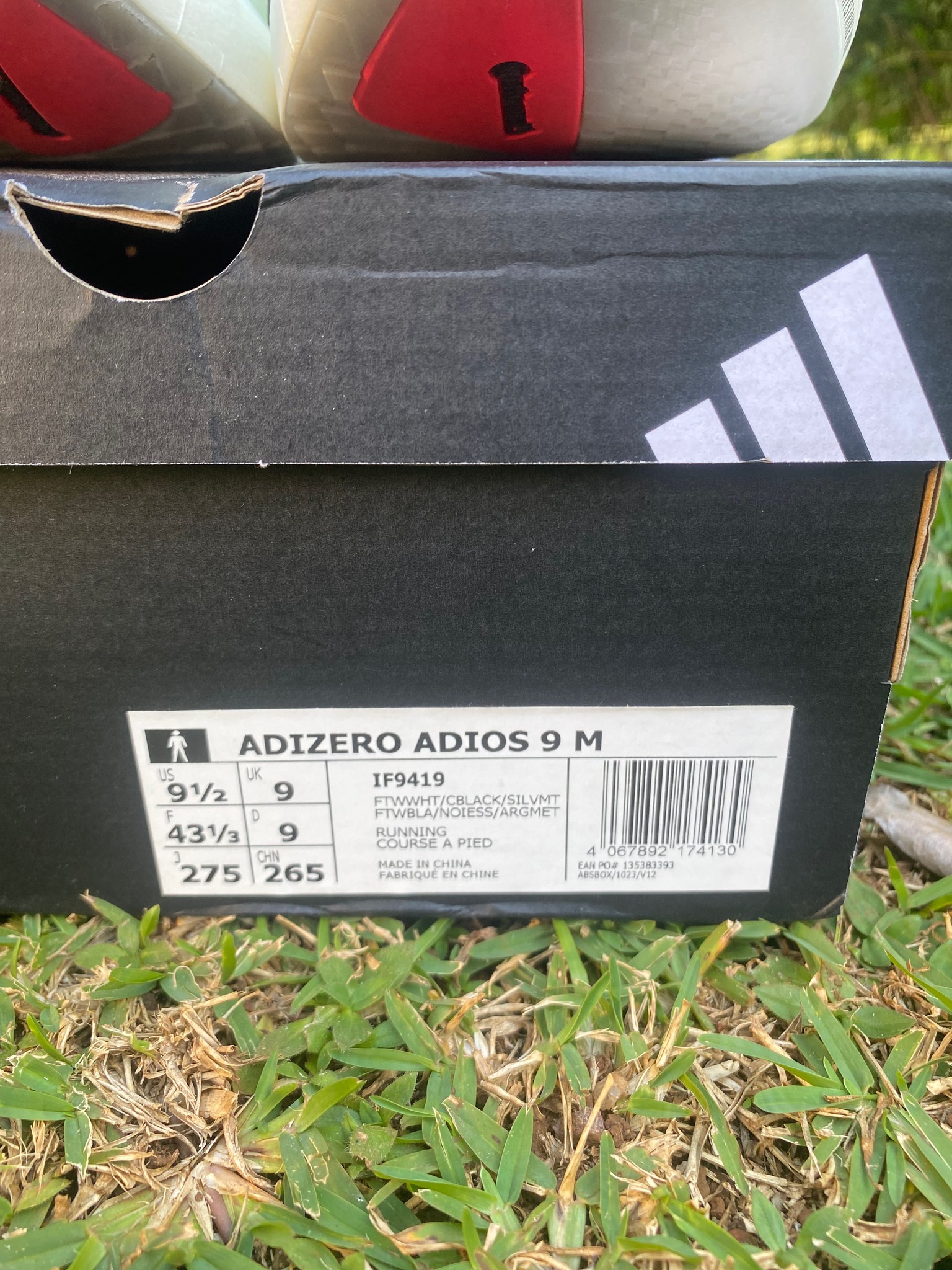 Adidas Ozelia Training Shoes – Size 10 Adidas Ozelia training