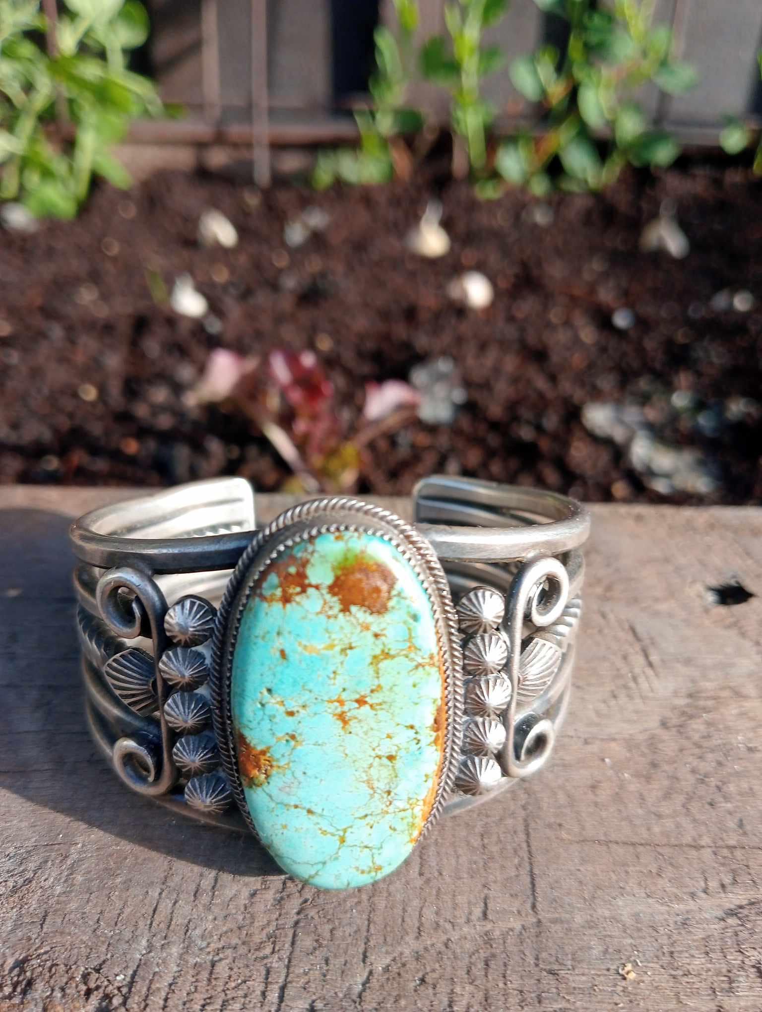 What is the appraisal value of a Harry Morgan cuff purchased in 
