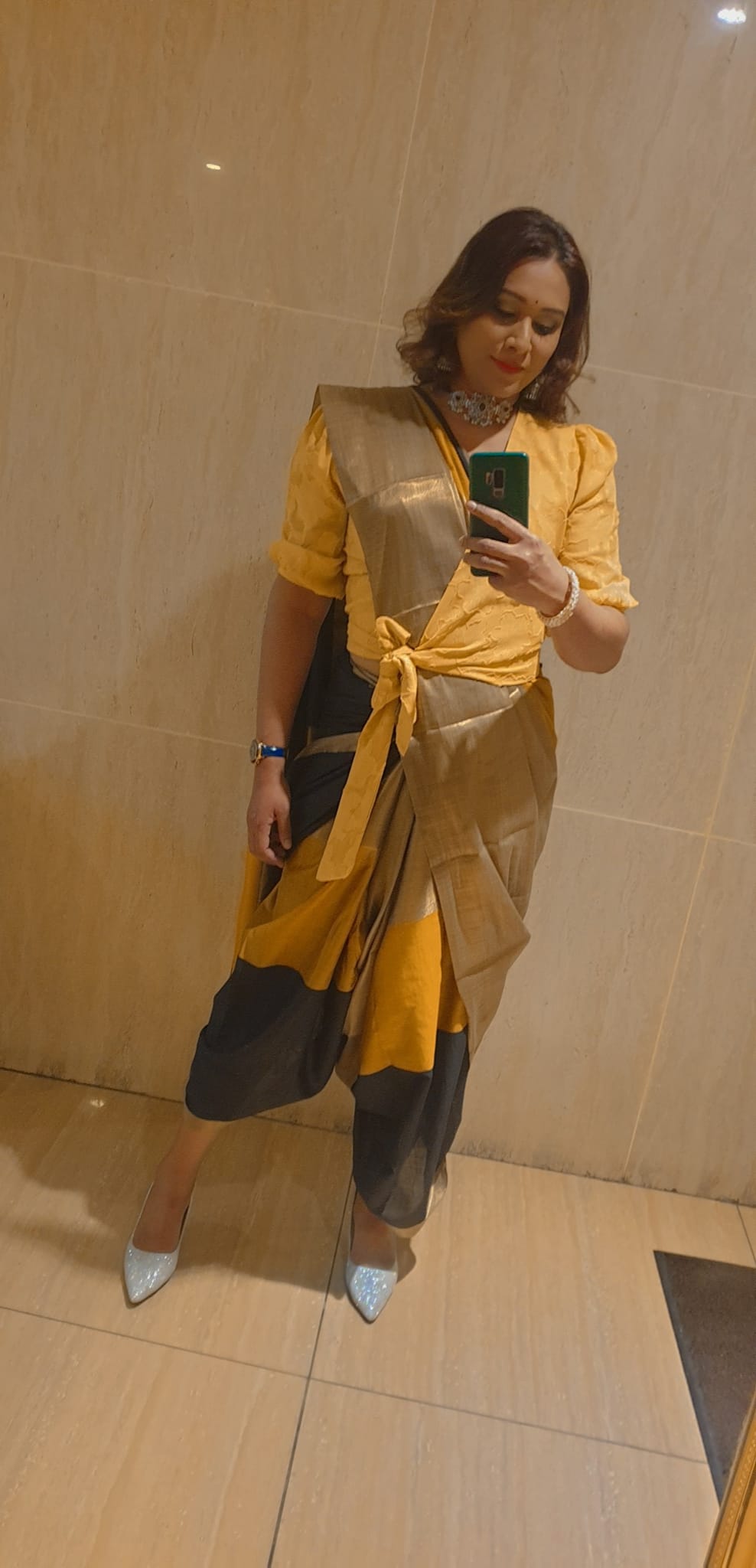 Somehow I like to tie it the Bahubali style .... Somedays when I dress up 
