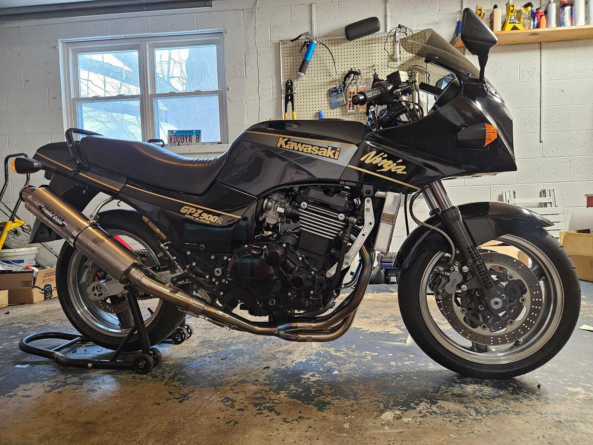 Kawasaki GPZ fan with a 900 and ZRX1200R engine