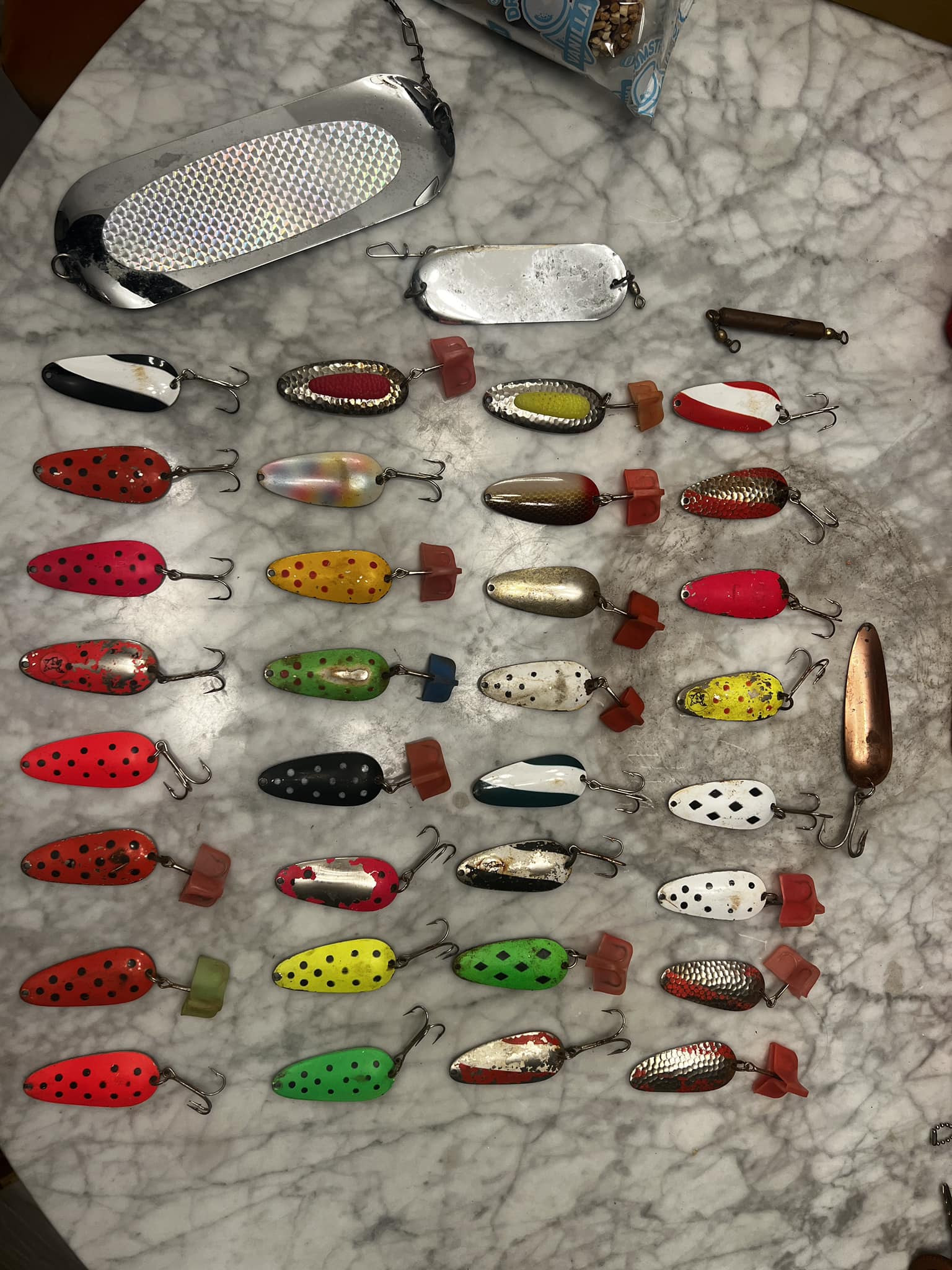 eight shoff's triple teazer spoon fishing lures Scissorkick With a unique custom Size/Color:8