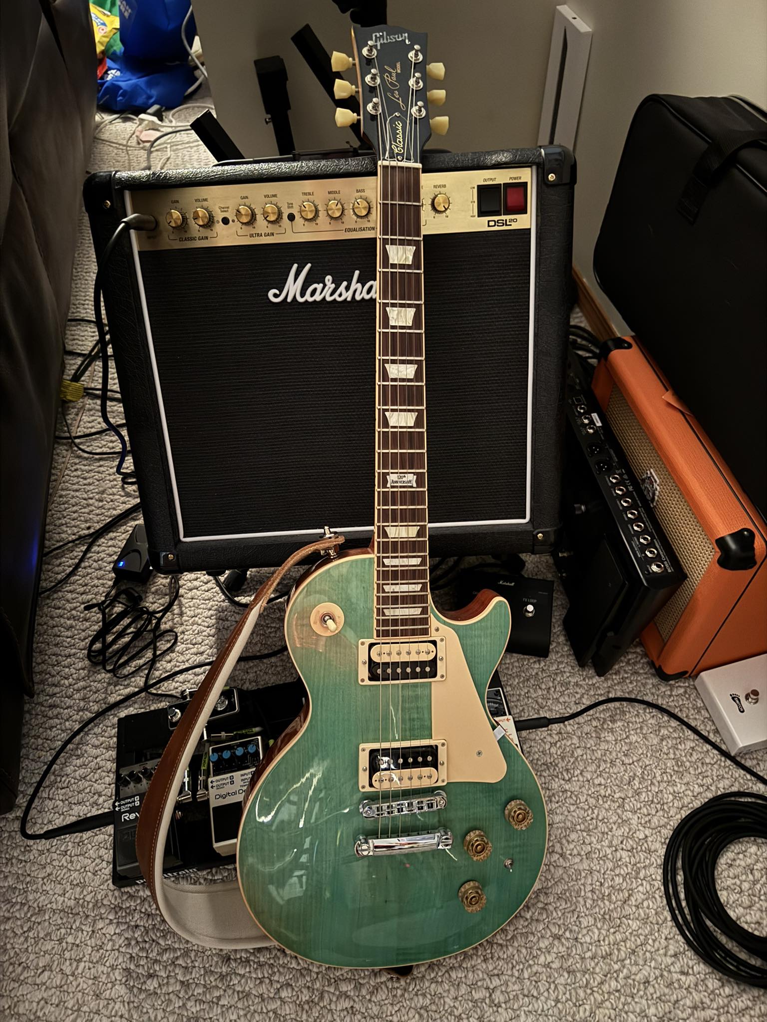 2014 les paul classic in sea foam green