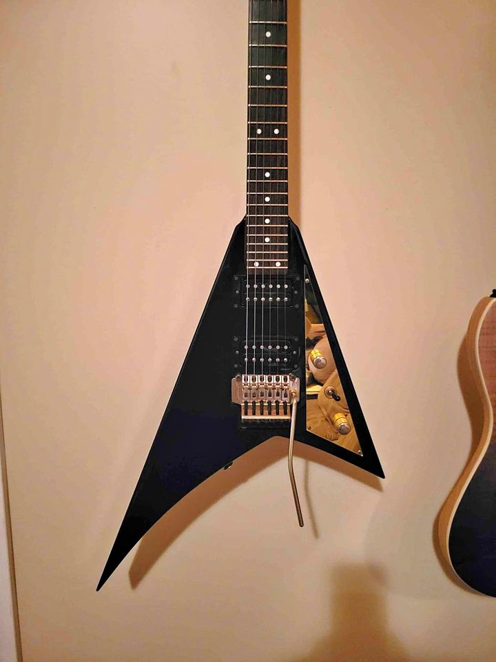 What model is this Charvel guitar for sale?