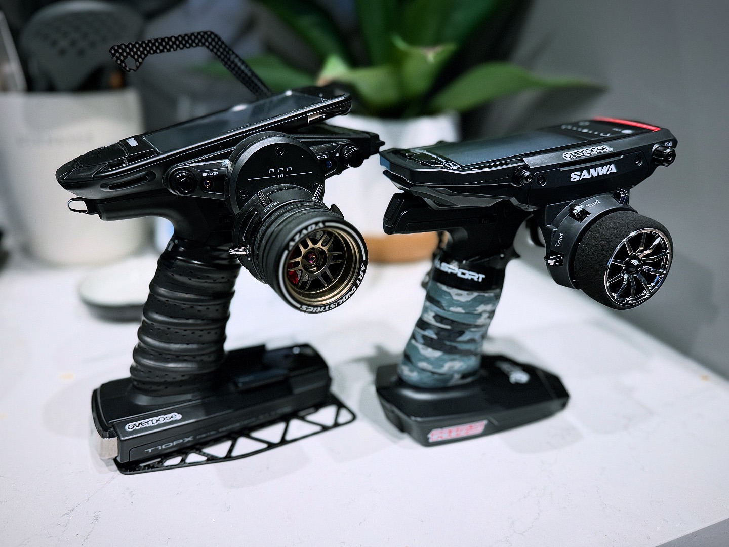 Futaba 10px vs M17: Which is Faster?
