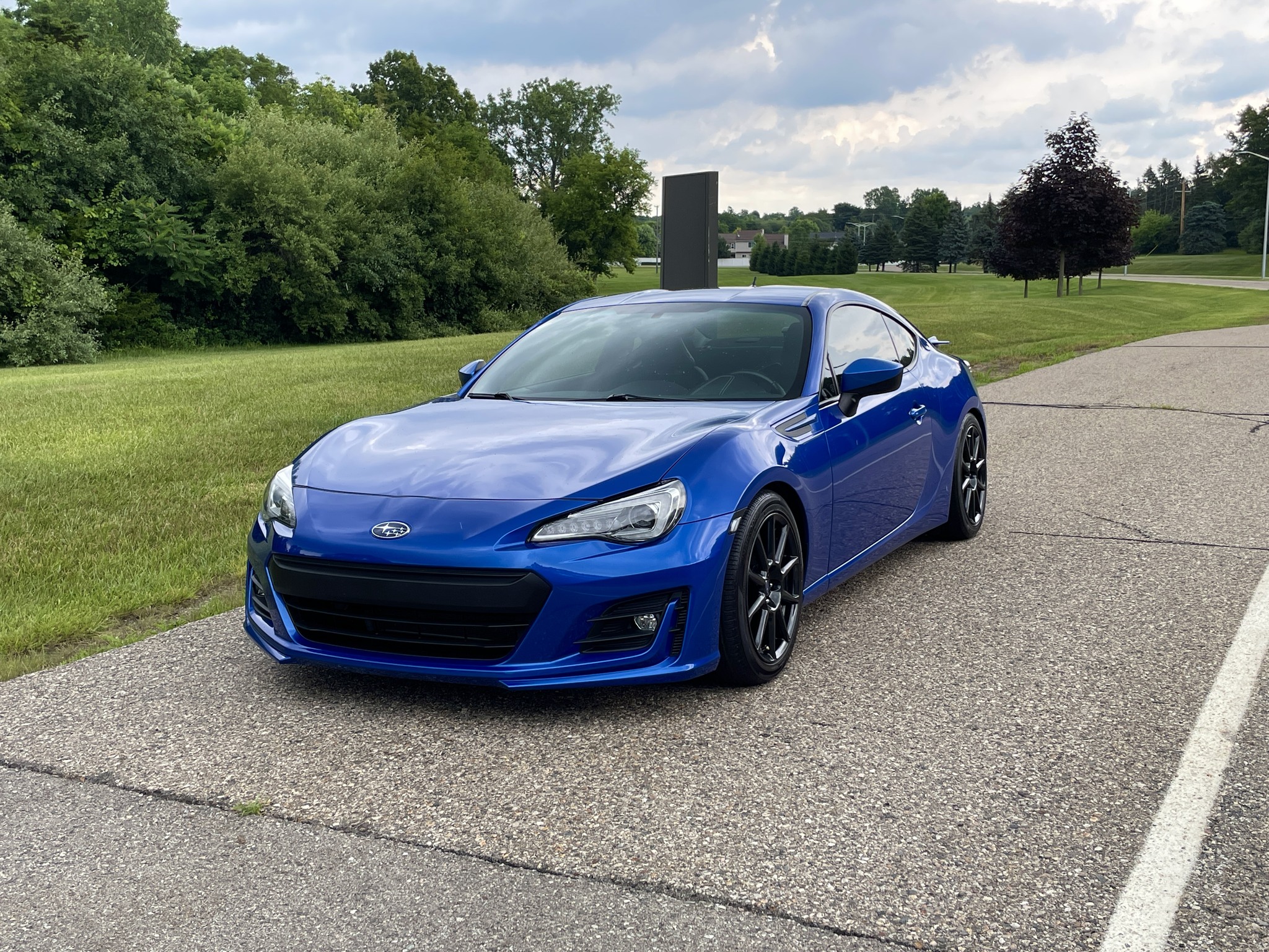 2013 Subaru BRZ Limited with black PP wheels