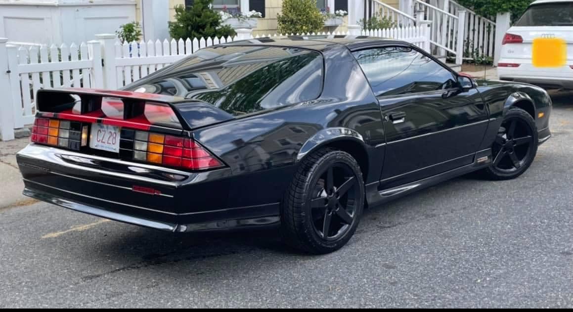 What are the specifics of the 1992 Camaro Z03 Heritage Edition?