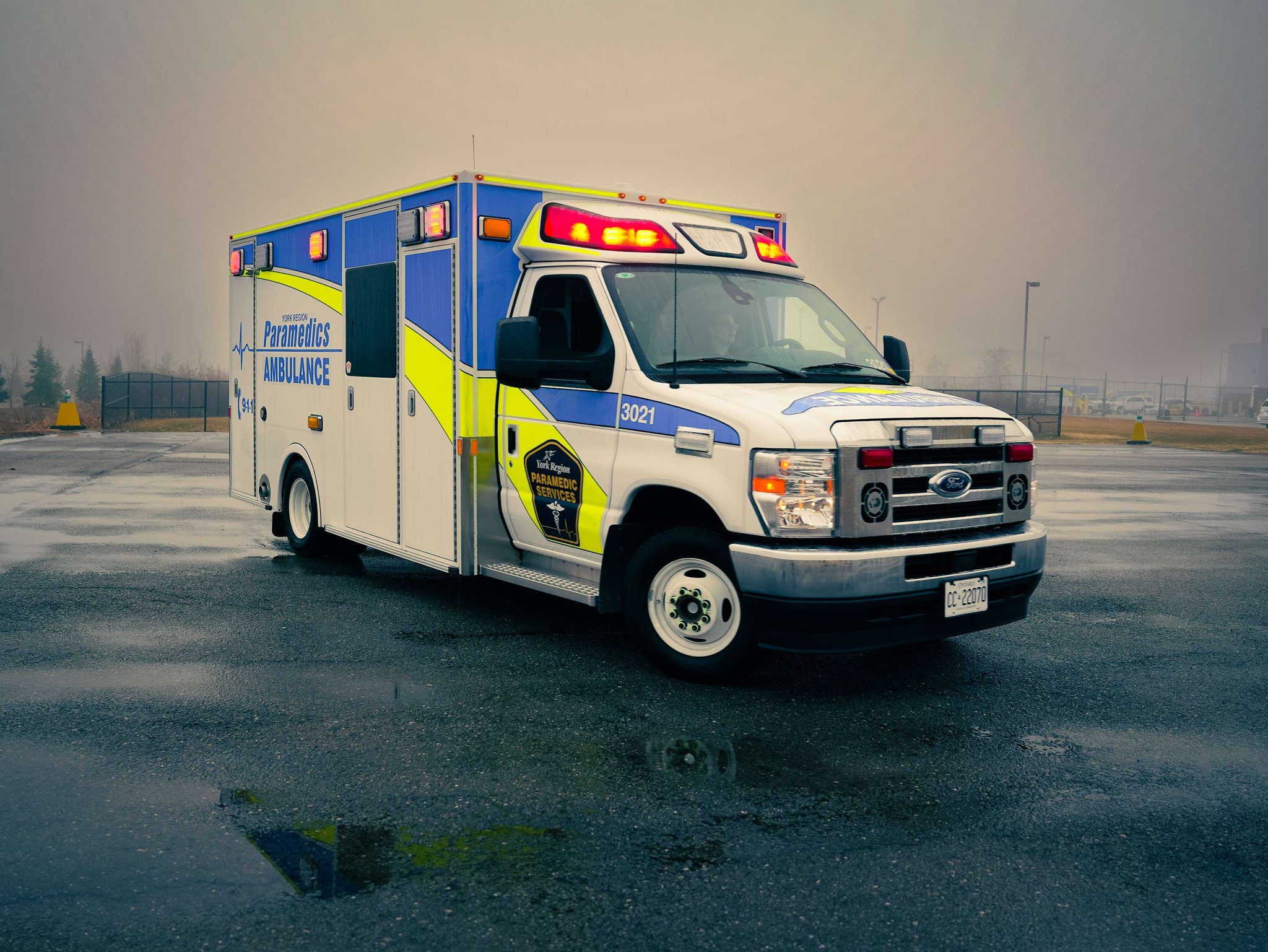 York Region Paramedic Services ambulance 3021