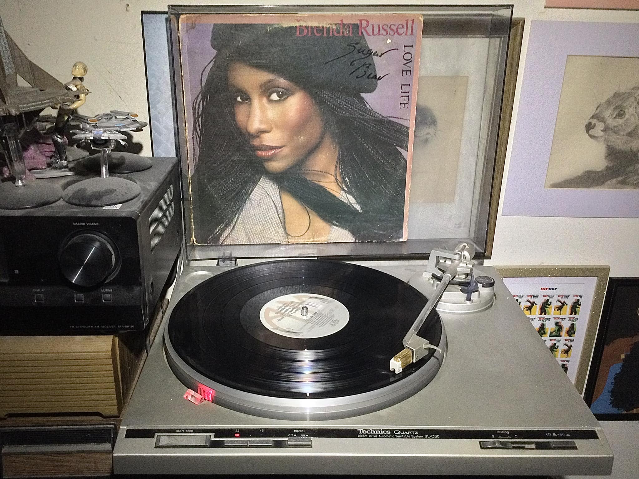 𝗕𝗿𝗲𝗻𝗱𝗮 𝗥𝘂𝘀𝘀𝗲𝗹𝗹 - A Little Bit Of Love (1979)