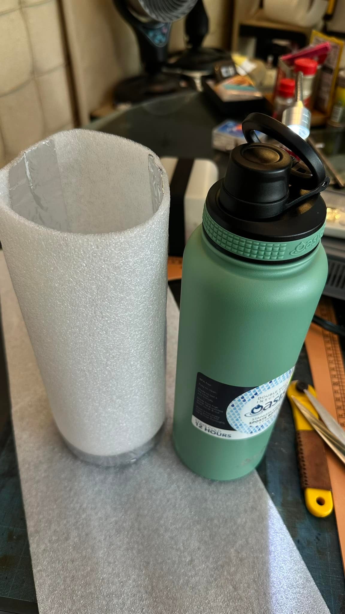 AMARY Neoprene Water Bottle Carrier With Strap - Insulated Holder For 500ml Bottles