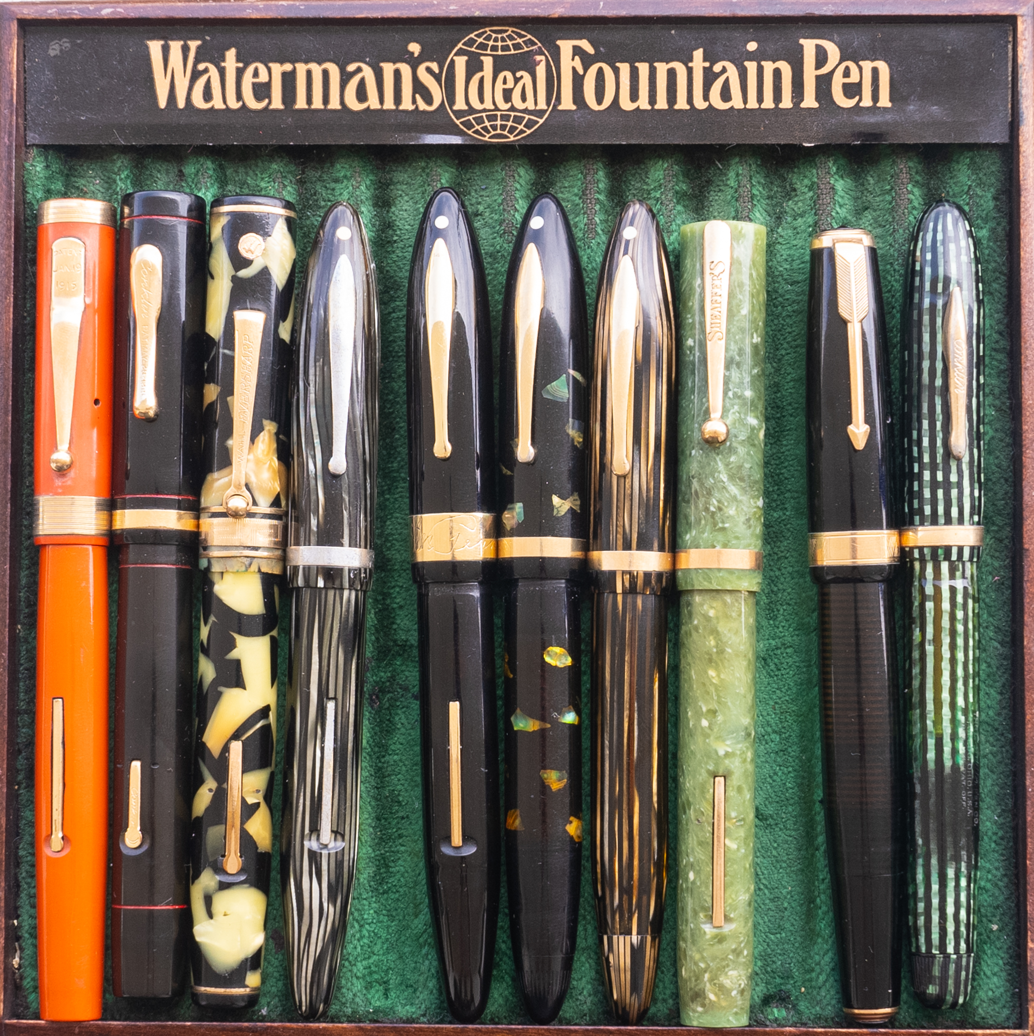 Collection of vintage 14k gold nib pens