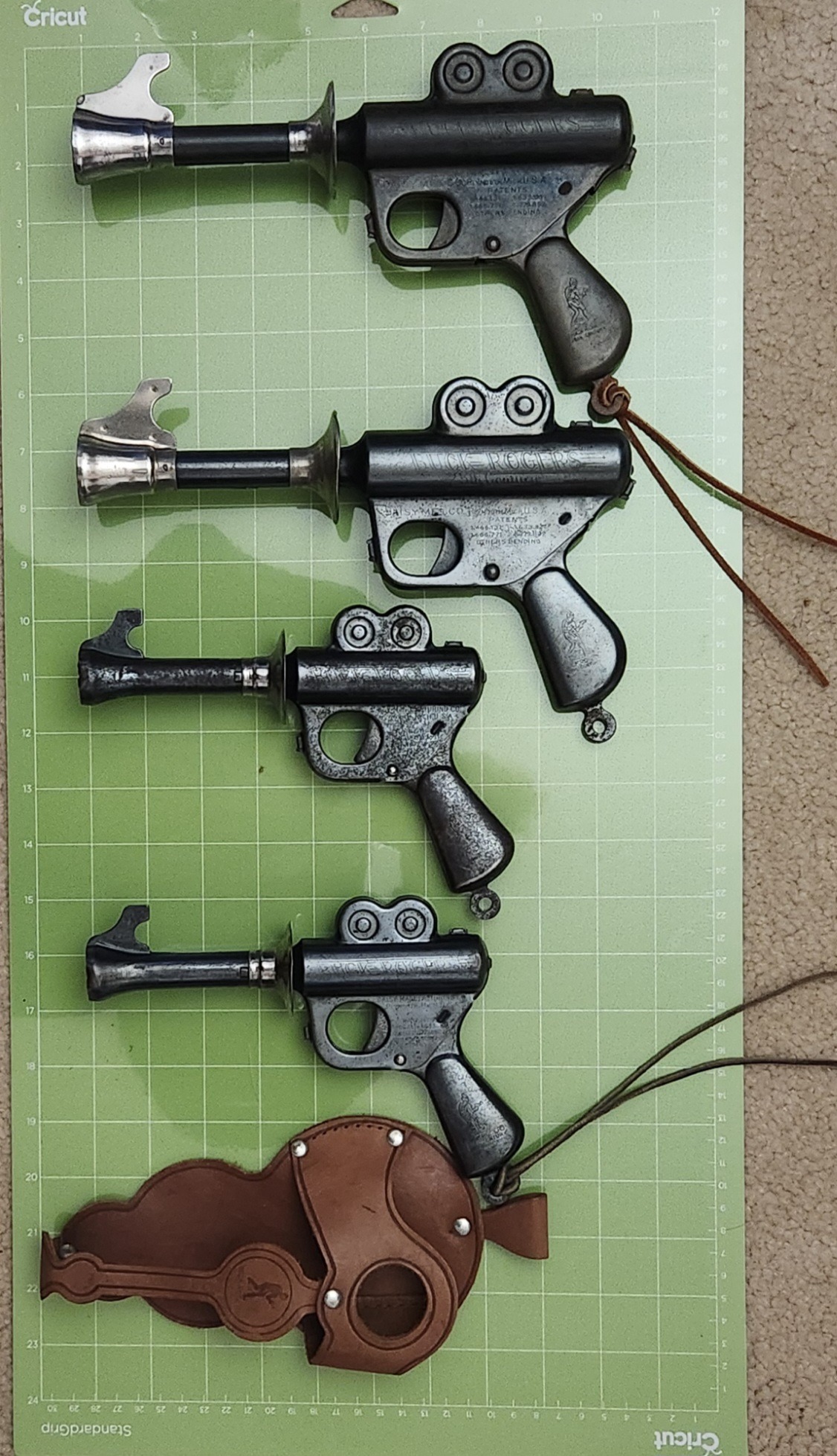 Buck Rogers' XZ-31 rocket pistol