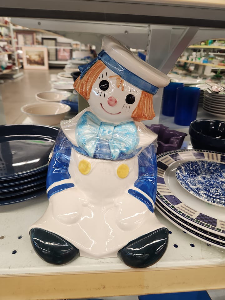 Raggedy Ann and Andy cookie jar - left behind at the Goodwill in