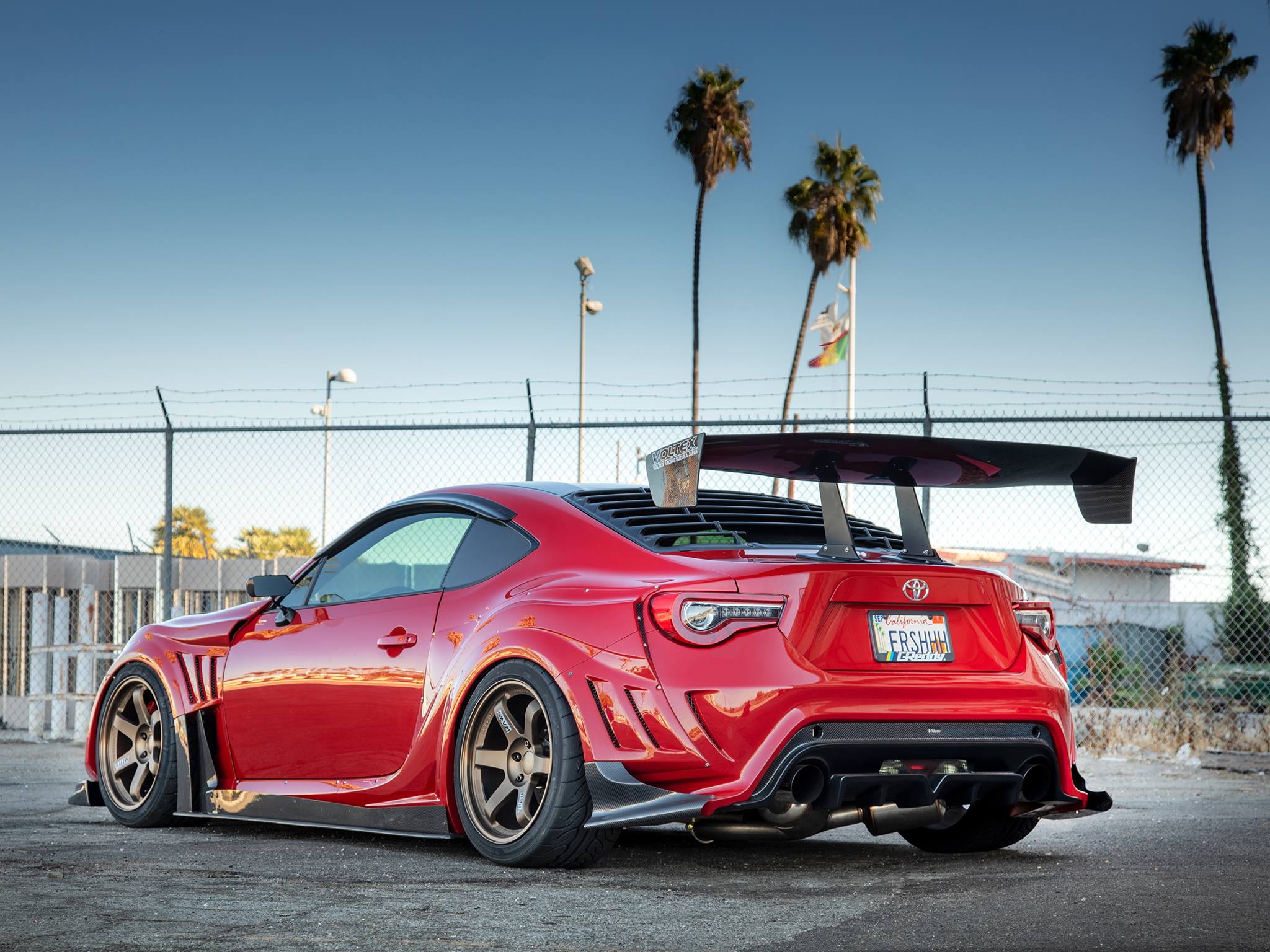 FT86 and ADVAN, two legacies are better than one. #yokohamatire