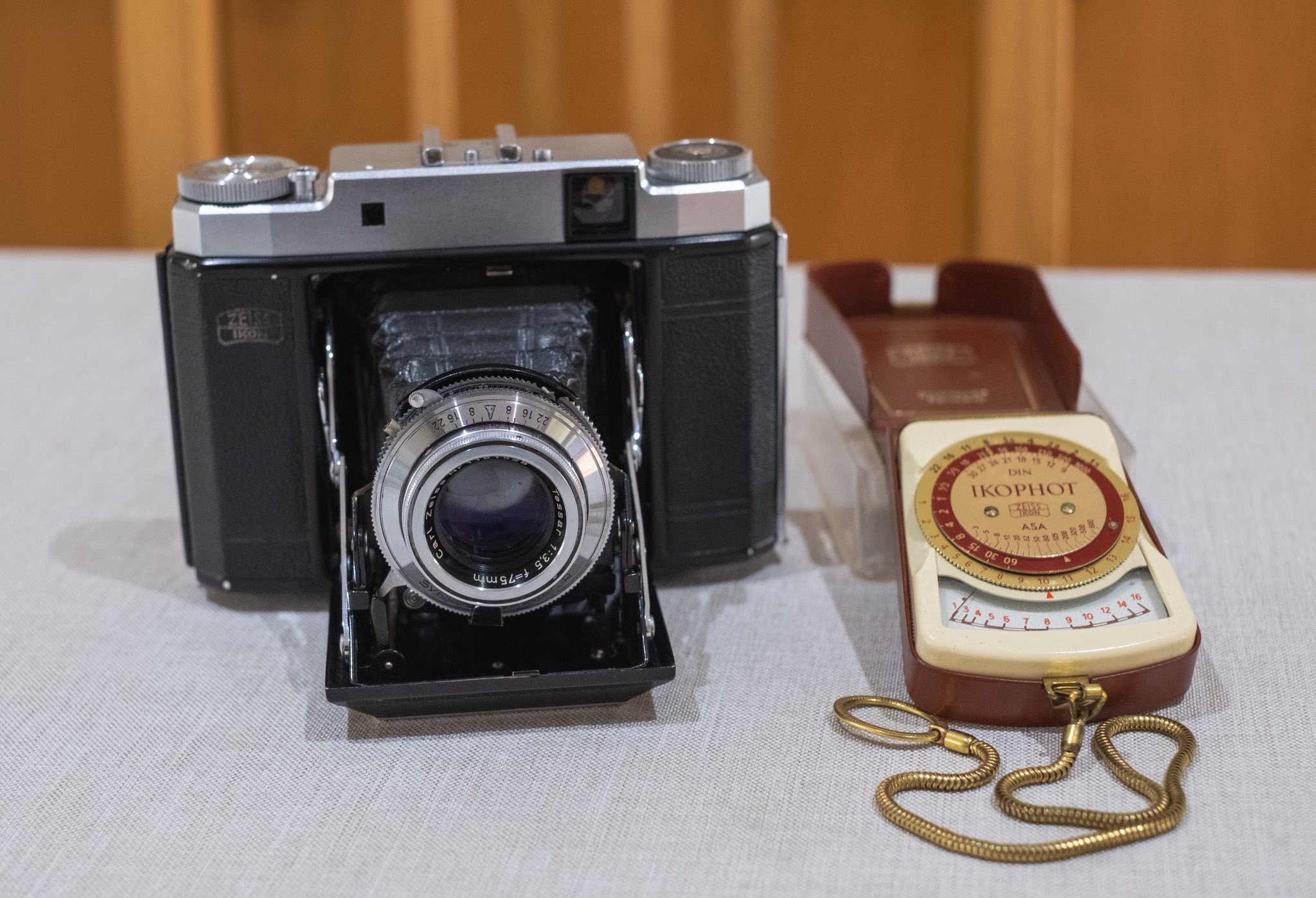 Zeiss Ikonta Model M with Tessar 75mm f3.5 lens
