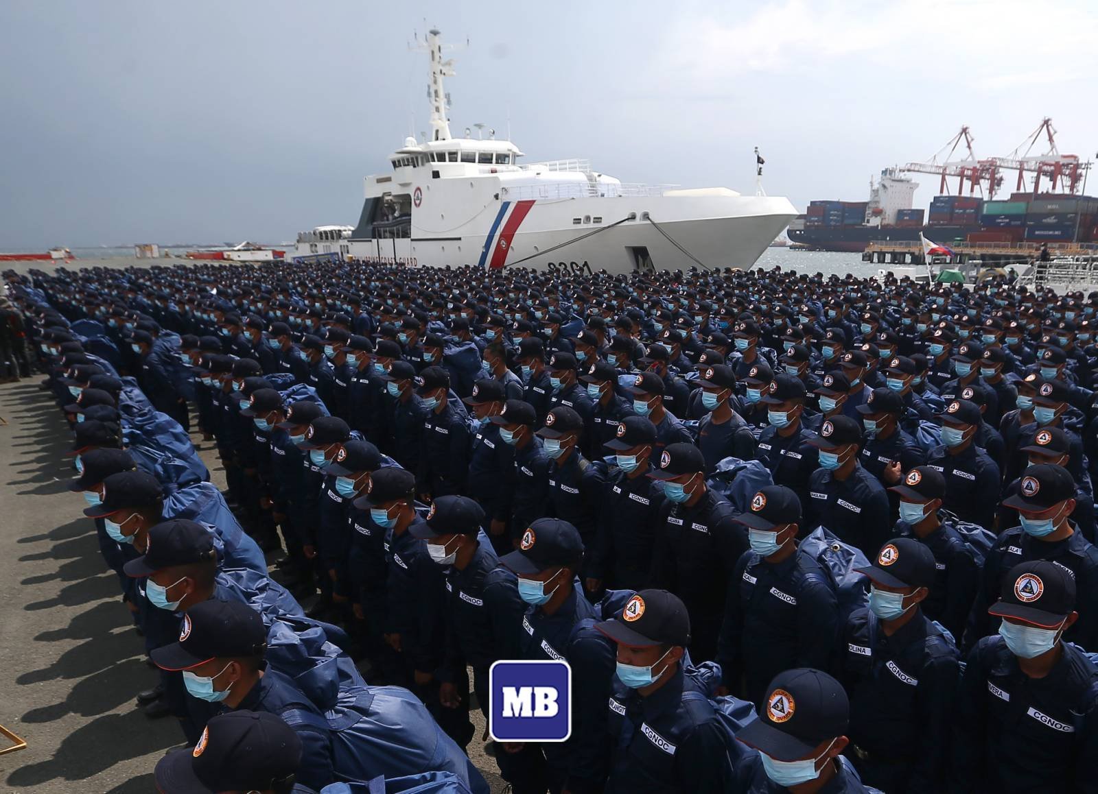 MANILA - About 1,325 newly recruited members of the Philippine Coast ...