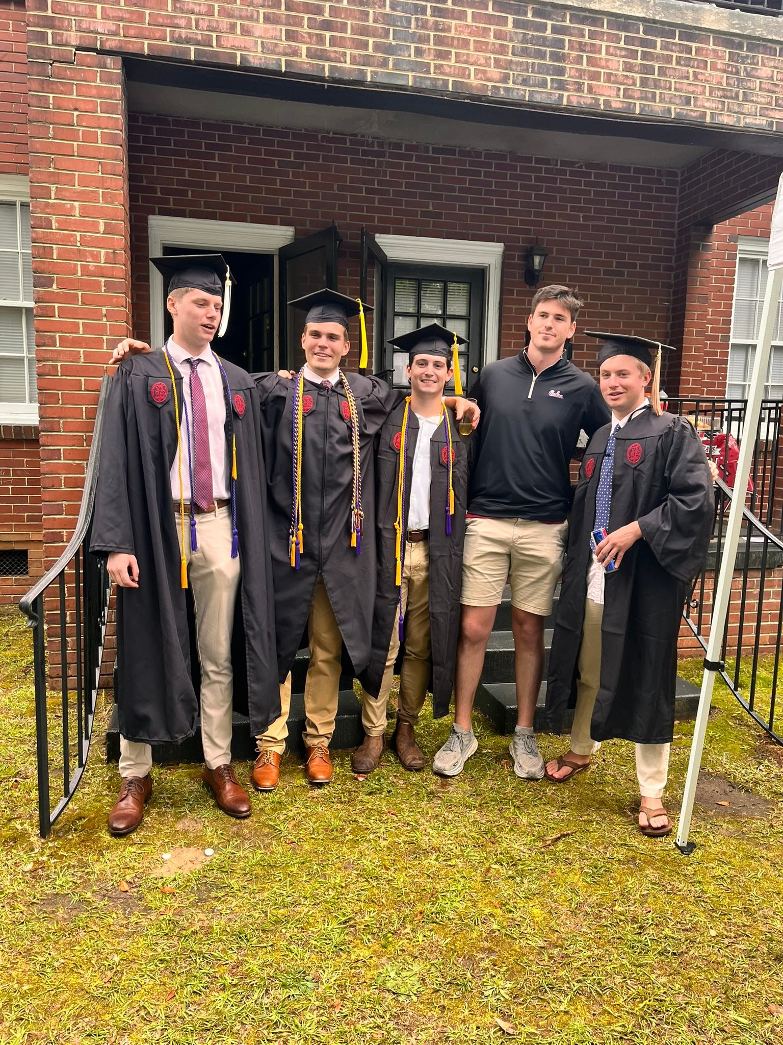 uofsc graduation dress code Bursting with pride as we celebrate our son Sam's from the University of South Carolina!! Sam graduated magna cum laude with a B.S. in Neuroscience with a distinction in neuroscience! Sam usc masters graduation gown