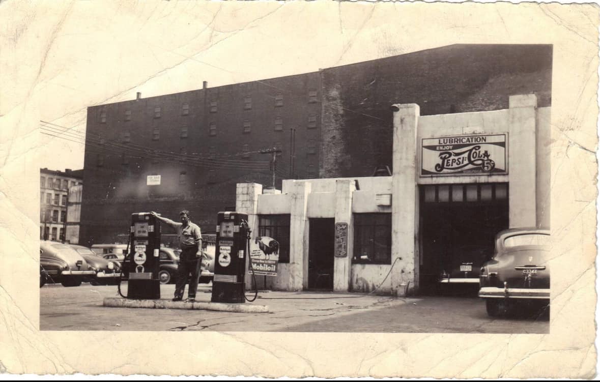 Where is this vintage Cincinnati gas station located?