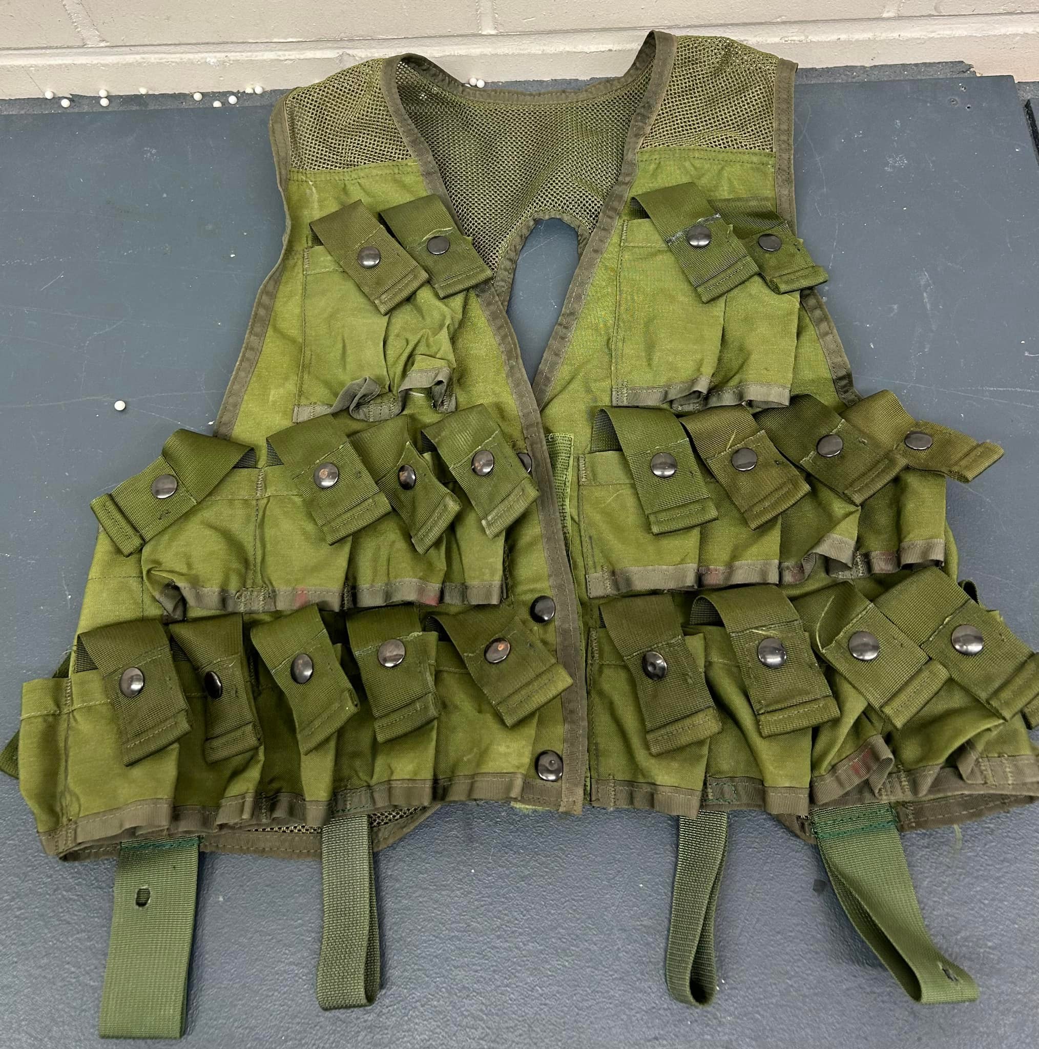 SPLAV oldschool black Tarzan M22 vest, holds 8 AK mags, good used