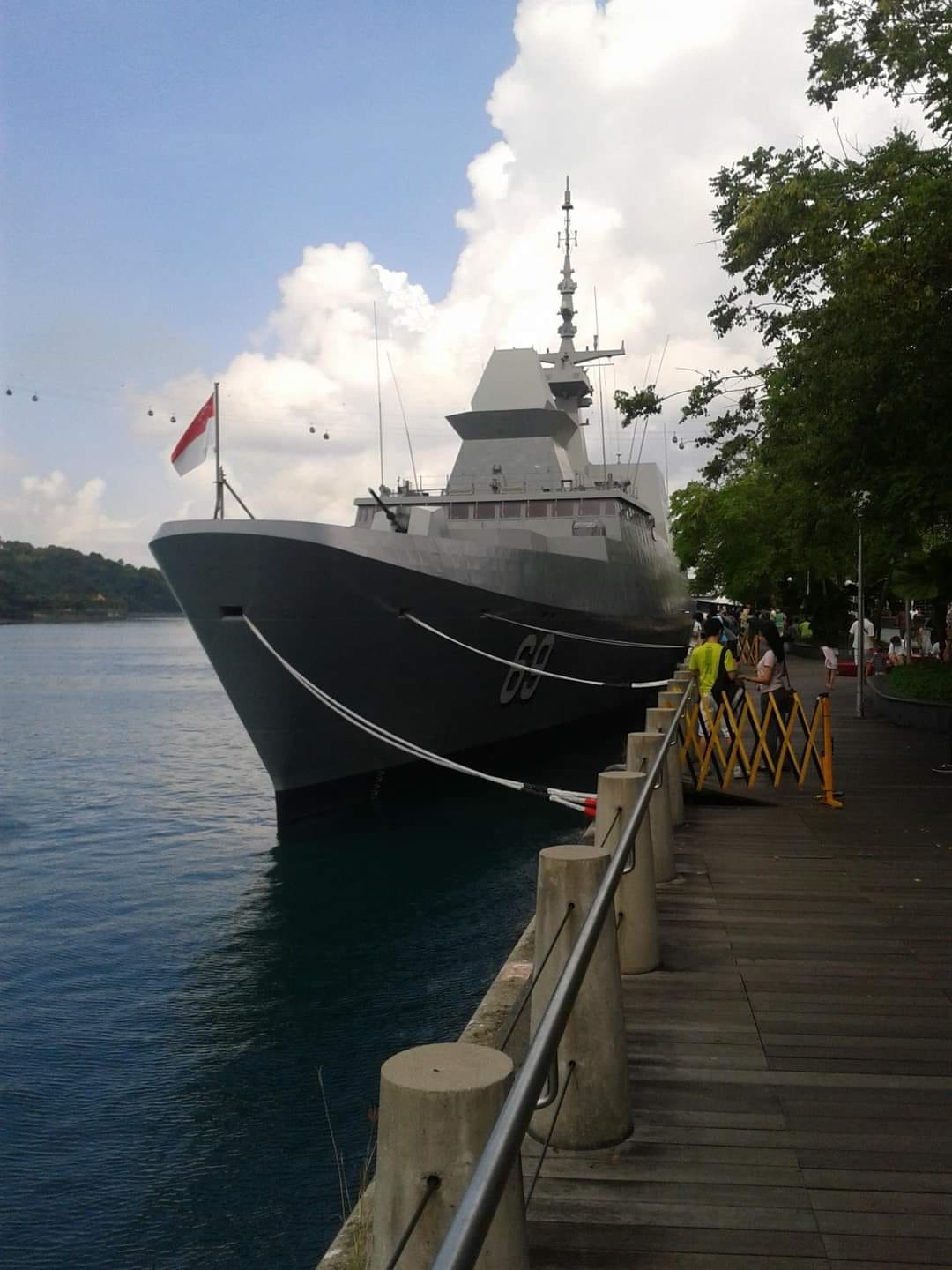 Heritage SG Memories | Navy@Vivo 2013 featured the frigate RSS Intrepid ...