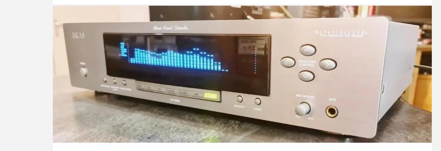 What is the value of an Akai EA-G90 Equalizer?
