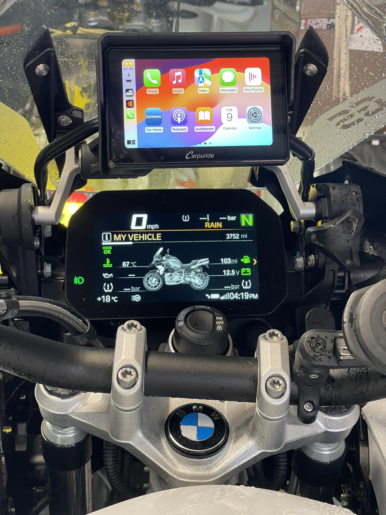 Carpuride w502b first impressions; • Ridiculously quick and easy 