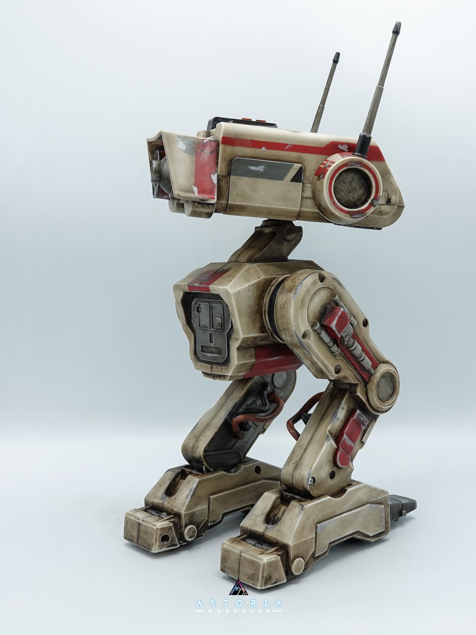 Customized Canon BD-1 droids for Jedi: Survivor celebration