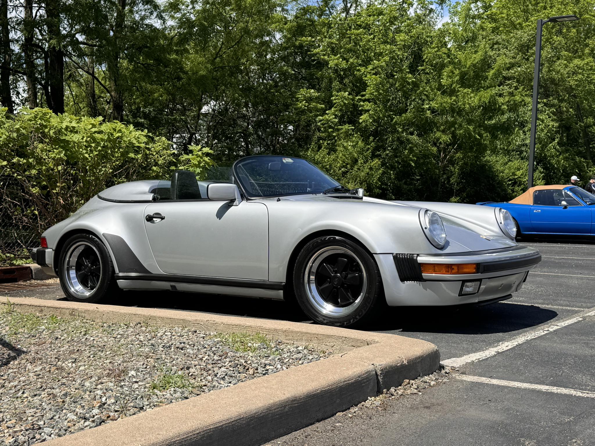 Hot Wheels 1971 Porsche 911 Exotic Envy (Imported) in India | The
