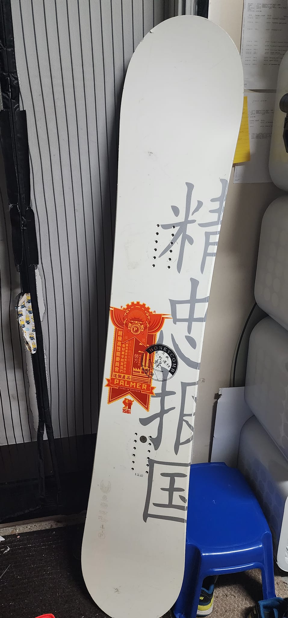 burton honeycomb snowboard Dominant 2008 – evo The Burton Good Company Camber Snowboard is a traditional camber twin for riders in search of the traditional feel of a standard shape and bend that thrives in all terrain 2003 Palmer Honeycomb 3 snowboard