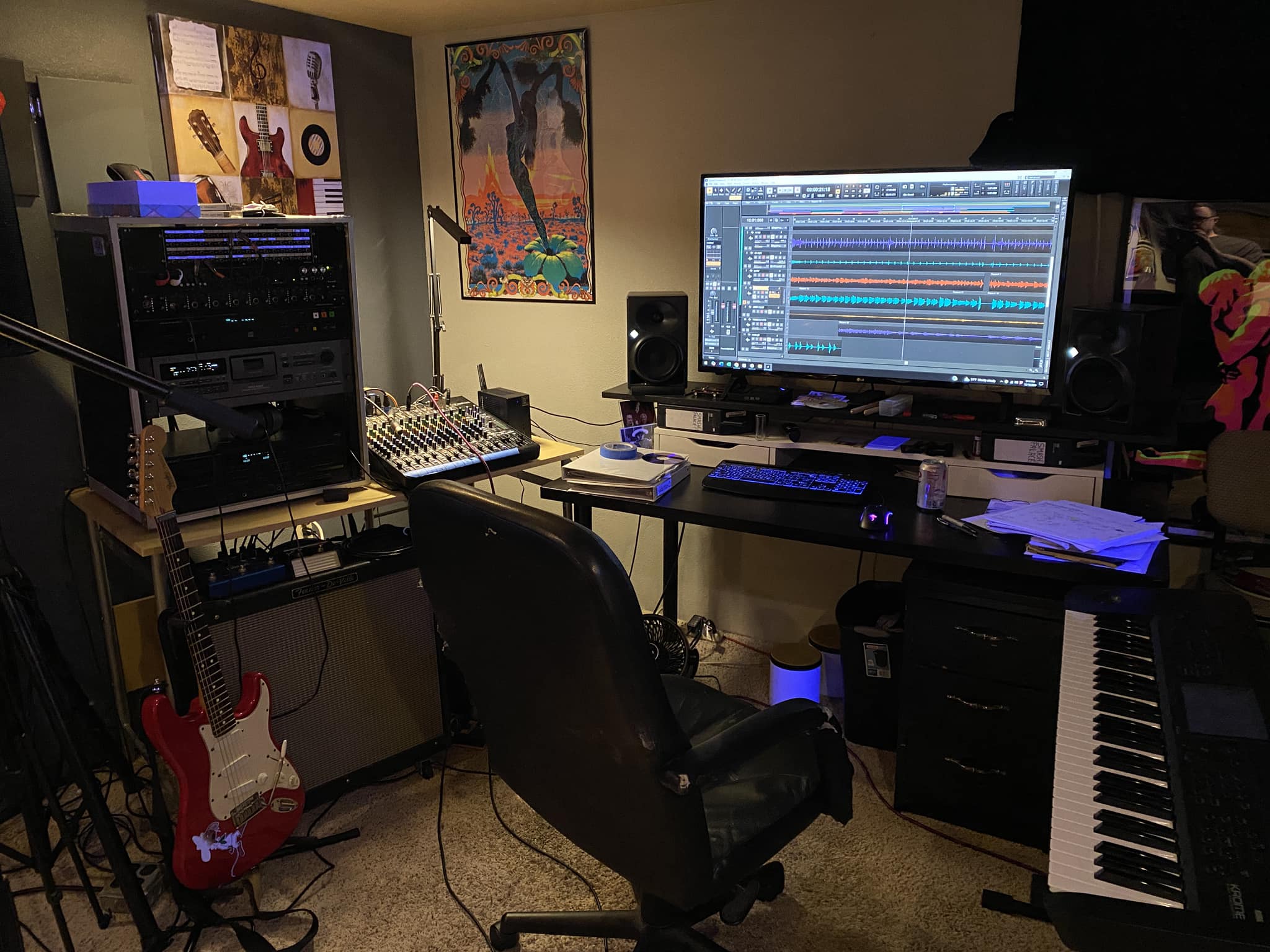 Working on my 80s to 90s studio starter pack