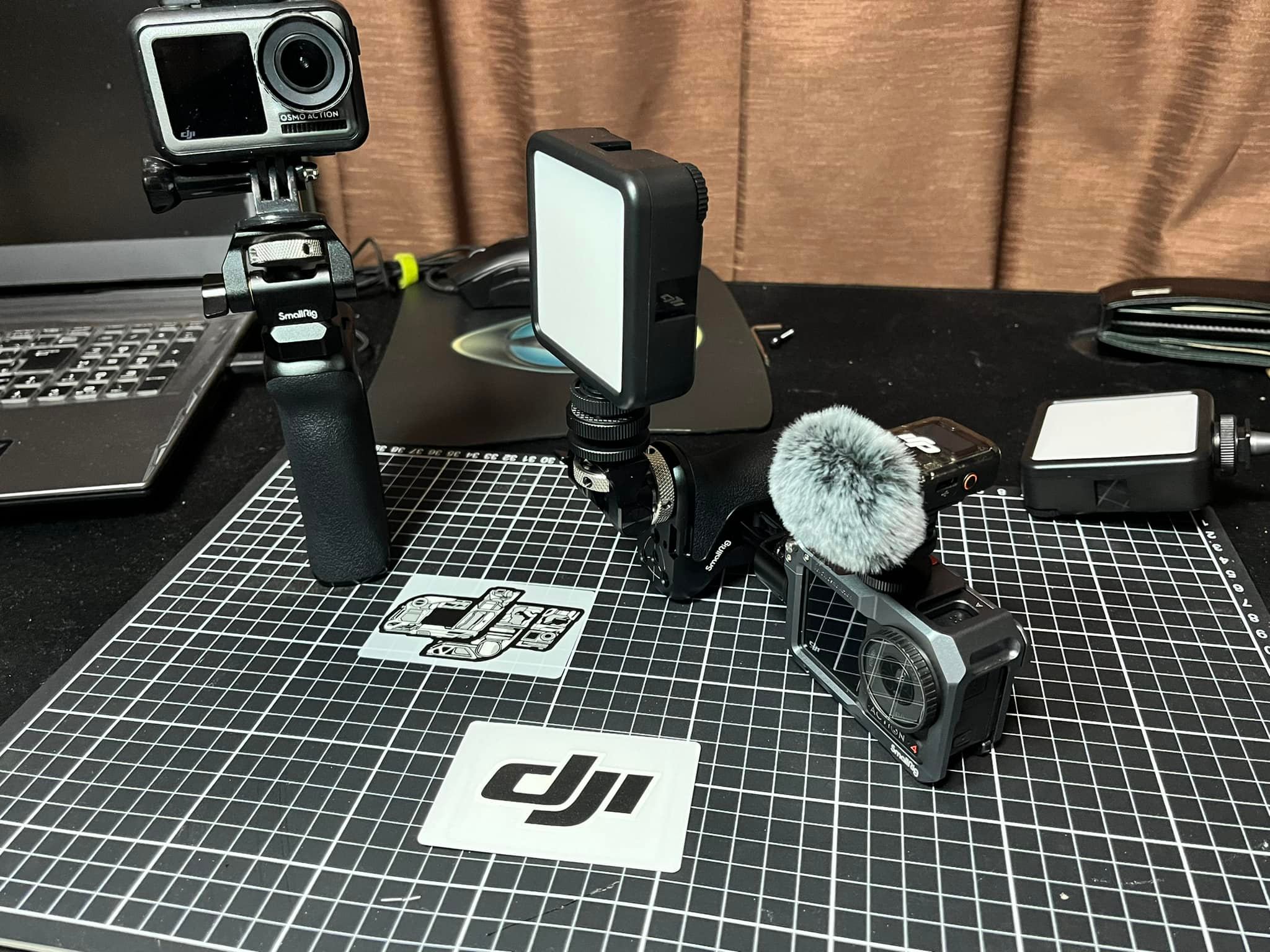 DJI Osmo Action 4 rig with SmallRig side handle