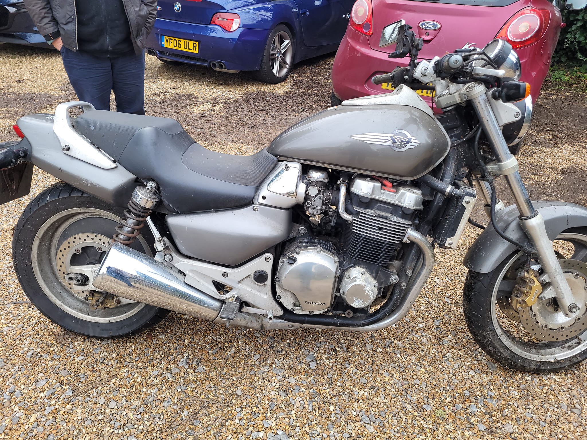 Hello X4 owners. Never knew of this model untill recently! Is the 