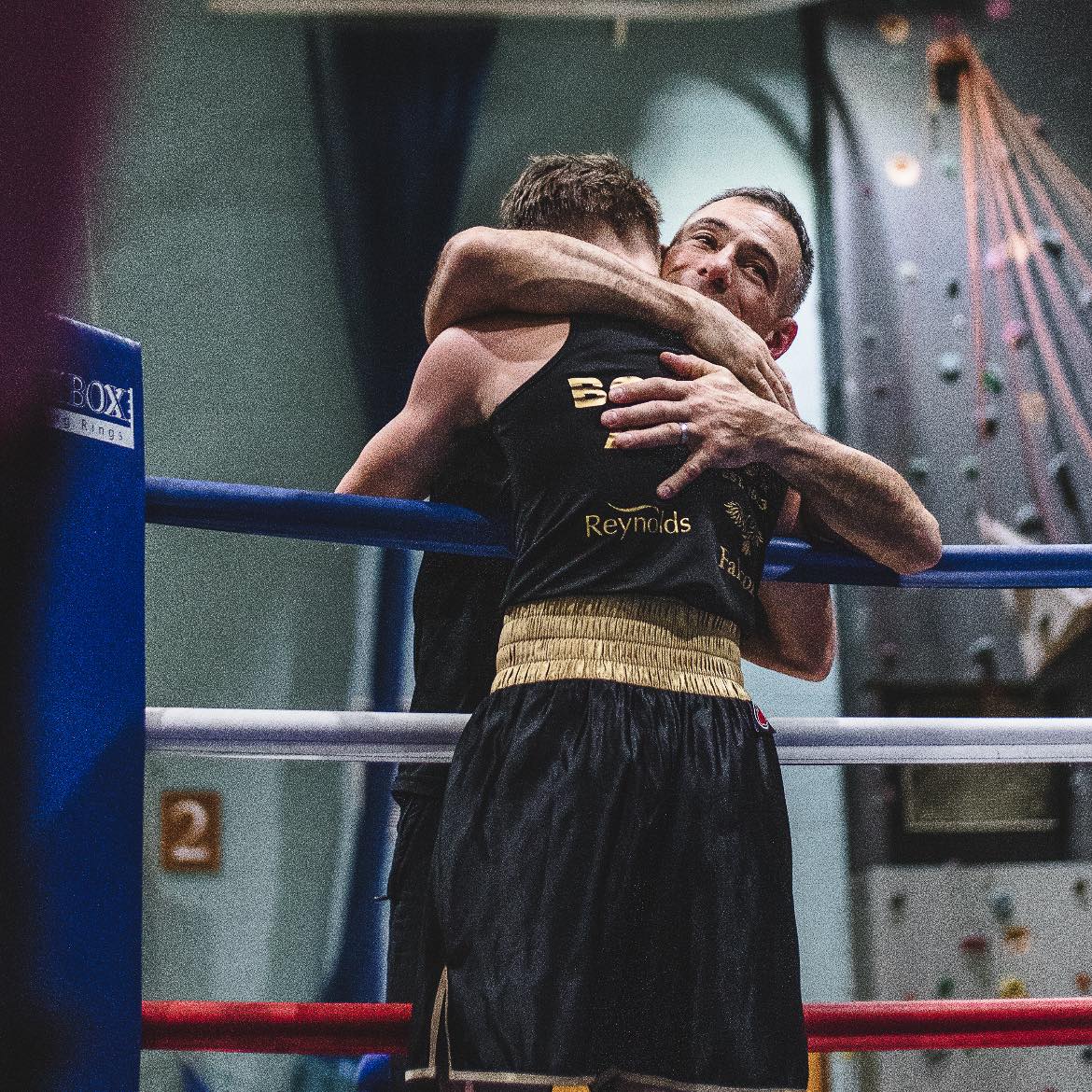 Lesson 25 | The 1-2 While Moving 🥊 Throwing a 1-2 while moving forwards ...