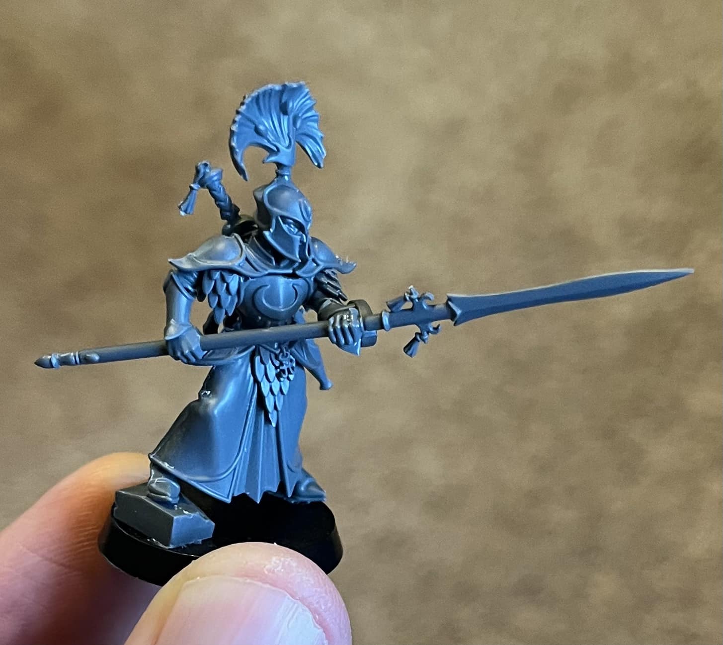 Lumineth shields on High Elves spearmen