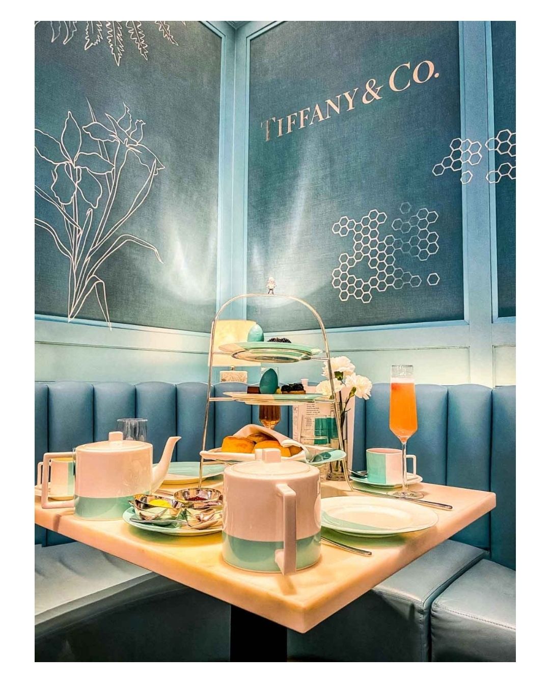 cafe blue dress code Hi All. Does anyone know what the would be, if any, for breakfast at Tiffanys? in The Box Cafe.We've a table secured for 11.15am. Thank you Keywords_Homecoming dresses 2025