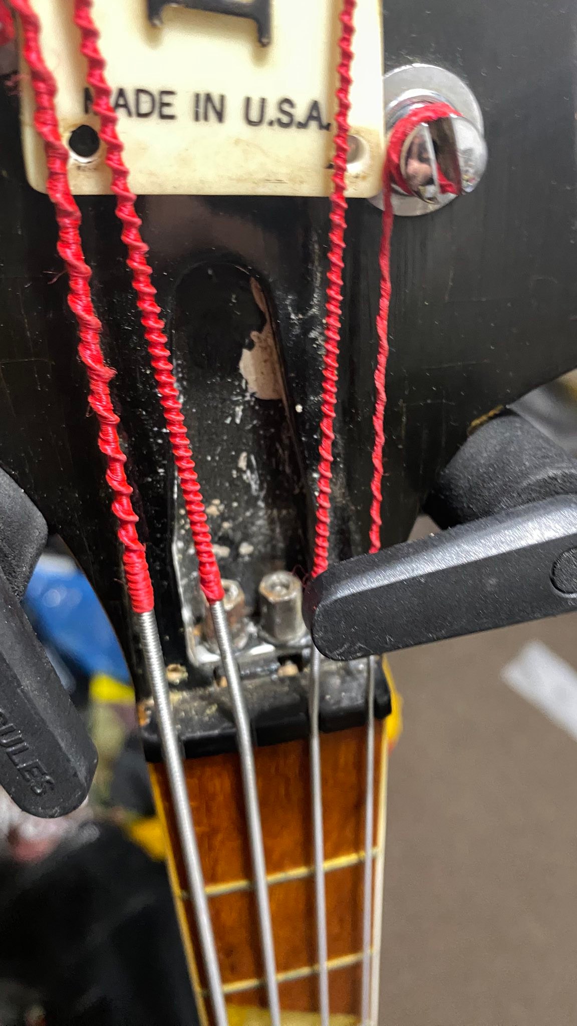 Rickenbacker 4003W ネック欠陥 Rickenbacker 4001 neck shape issues with modern models