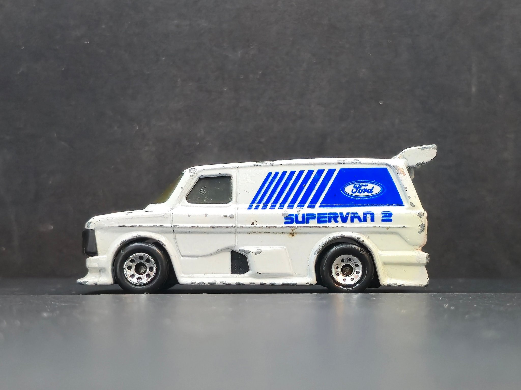 Ford Transit Supervan 2] 1:62 Matchbox
