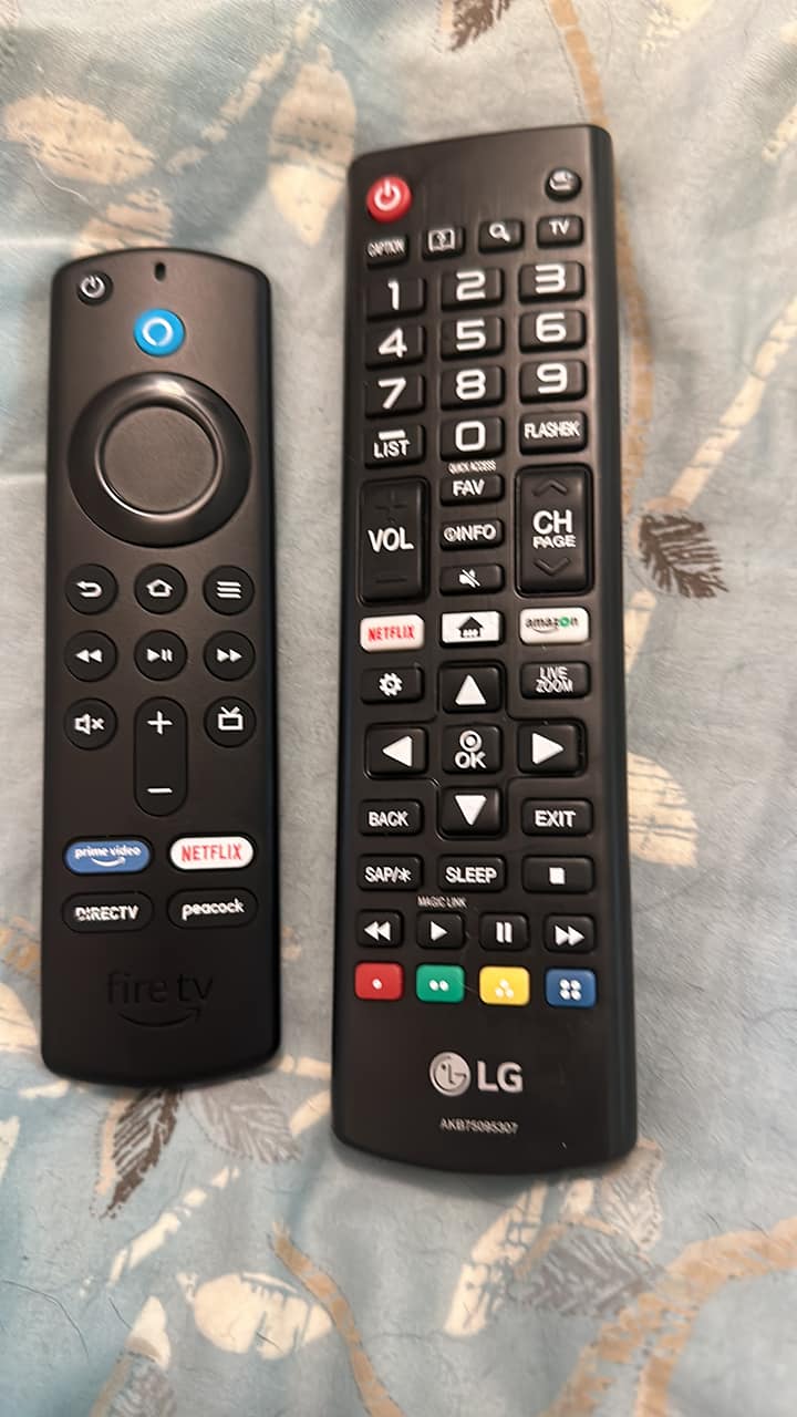 Seki grande Universal learning remote control for 2 devices for 14.9 € - Universal team
