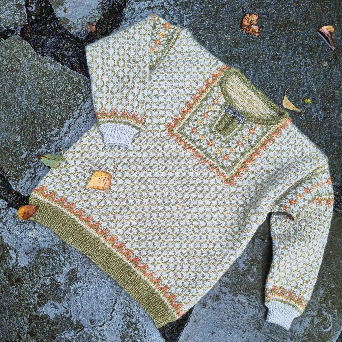 Restoring a traditional Norwegian sweater from Trondheim