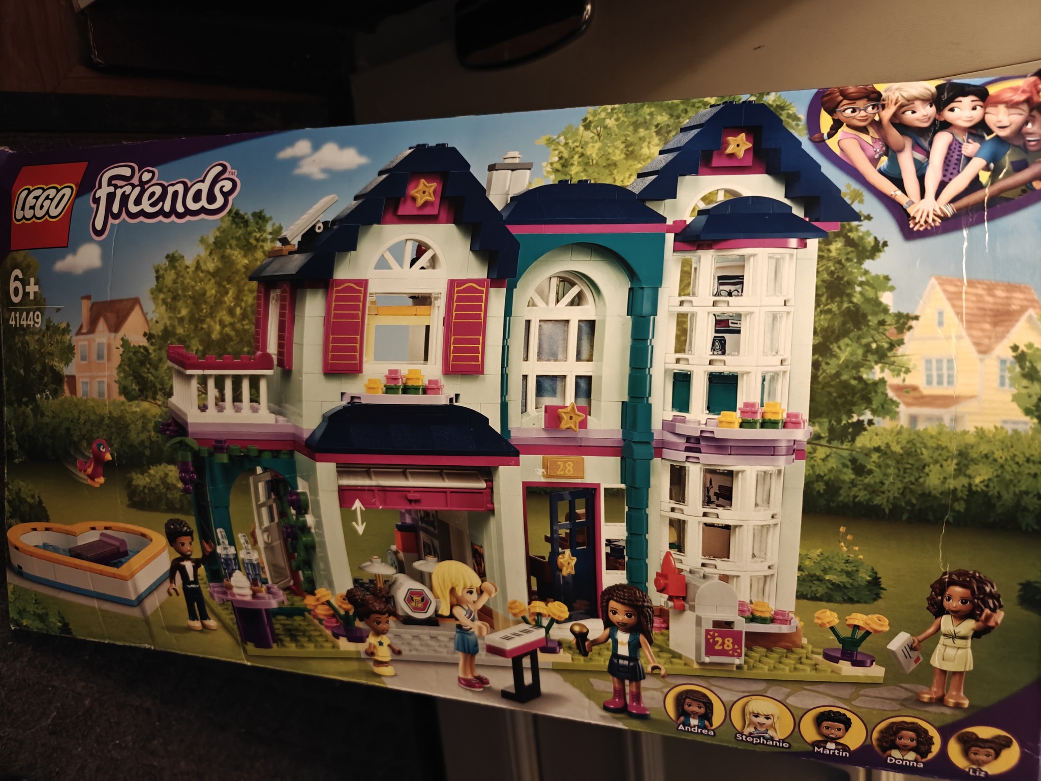 Free LEGO Friends 41735 and 41751 sets for collection in Rosmeadow