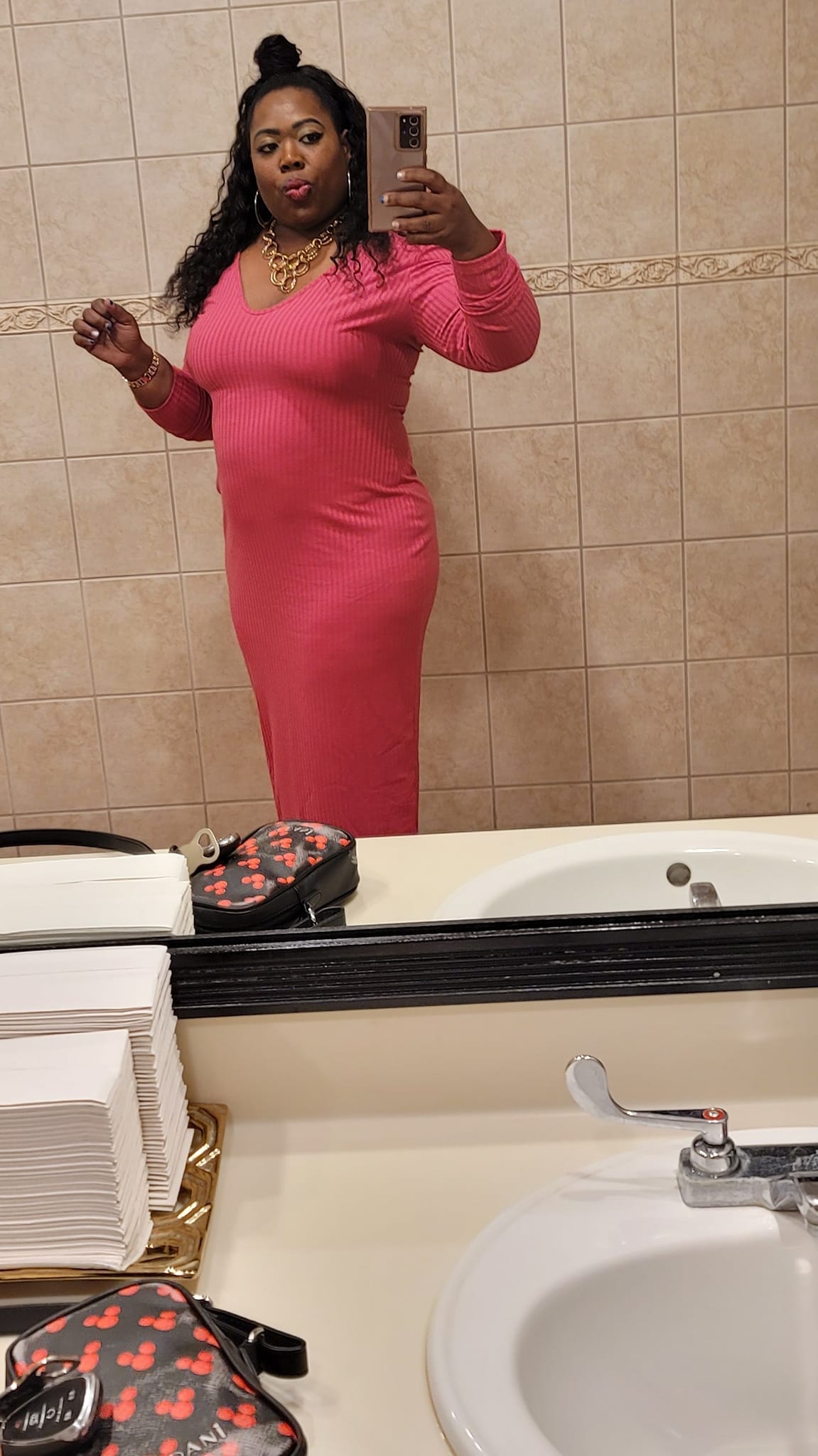 ladies bathroom dress This is a great but please know that the toilet was tricky Restocked