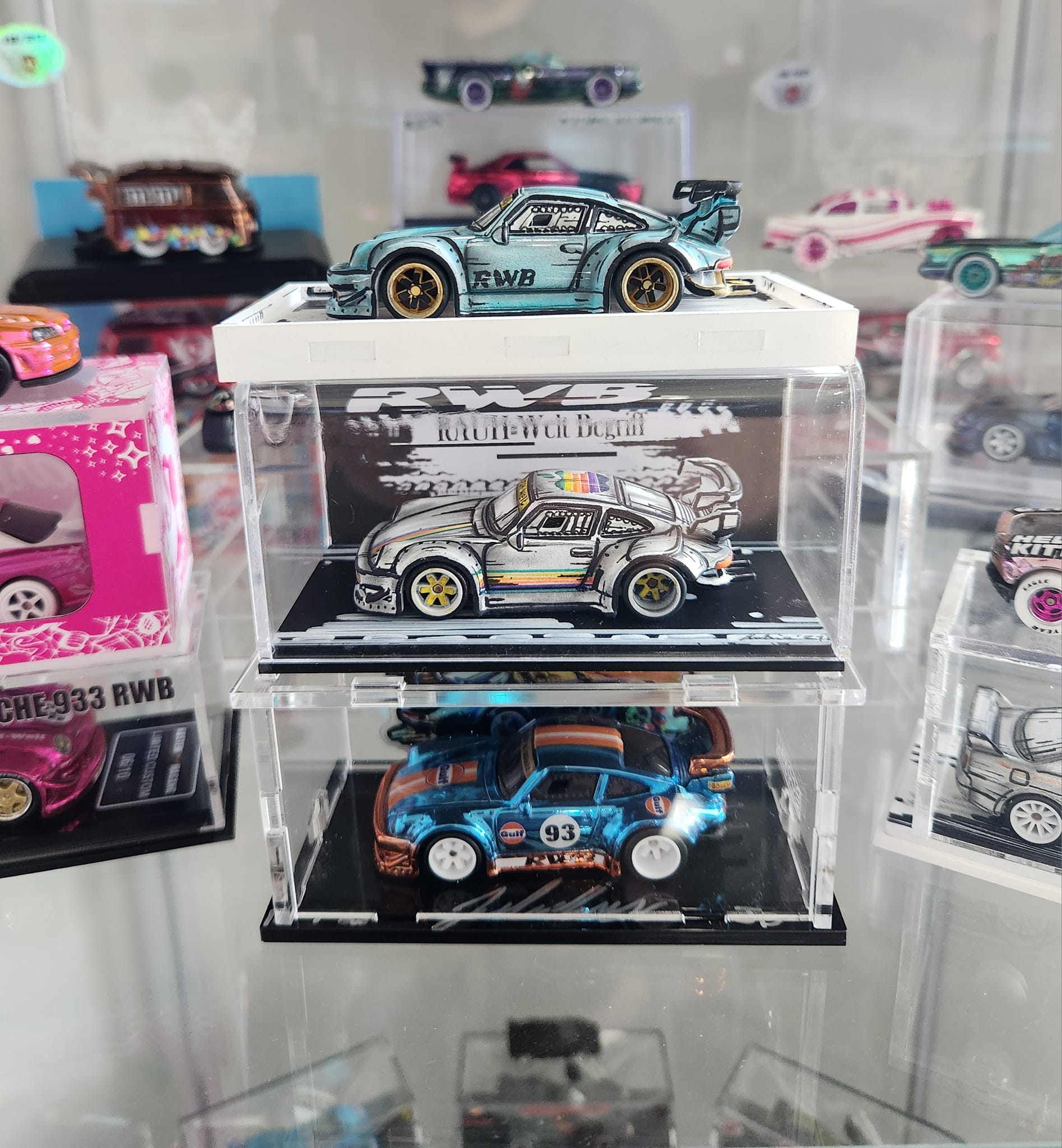 Got a few beauties in my cave… 😉 Kyosho SuperTen STP TAISAN