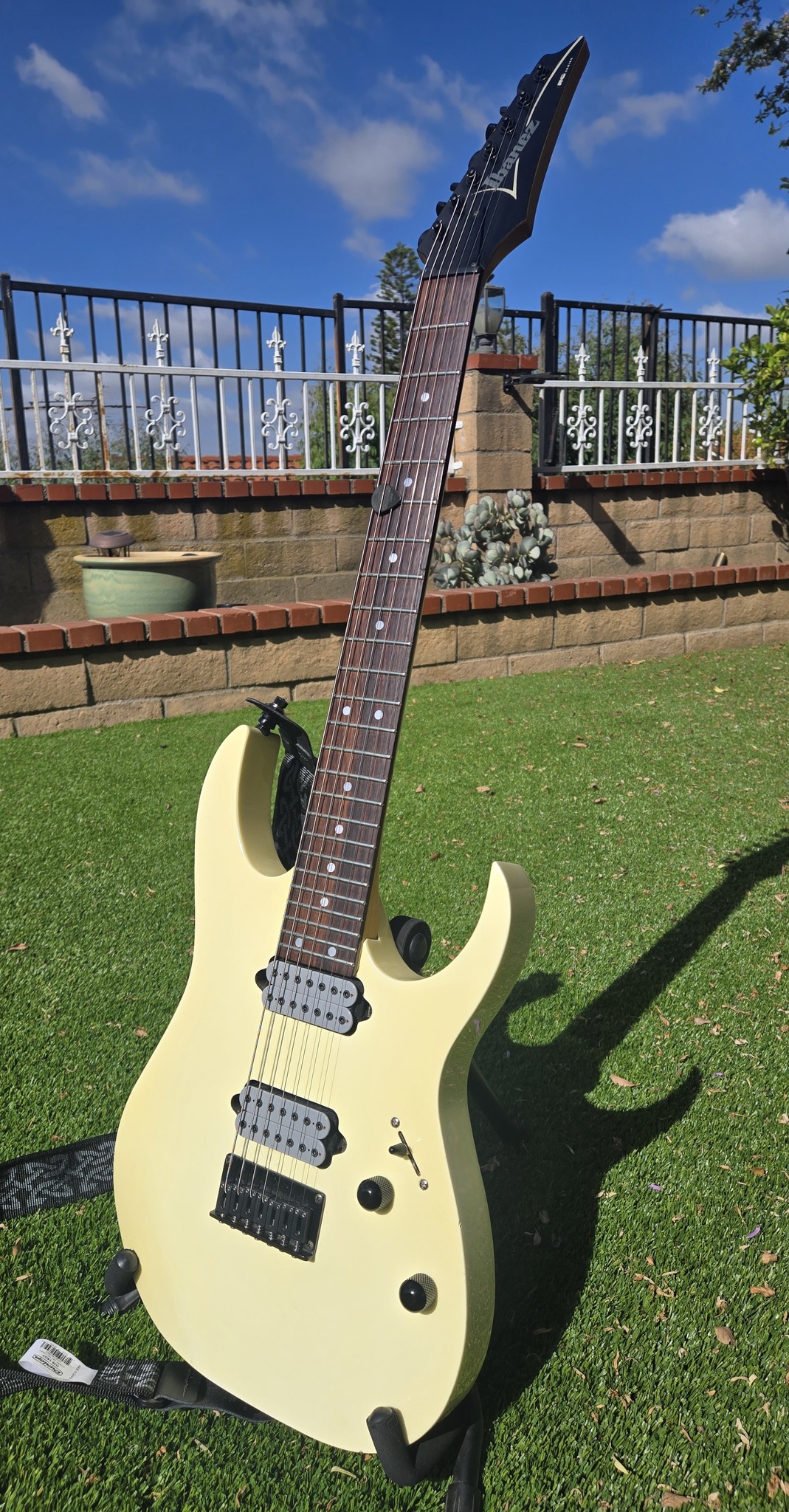 Upgrading and modifying Ibanez RG7621WH guitar with BKP Juggernaut
