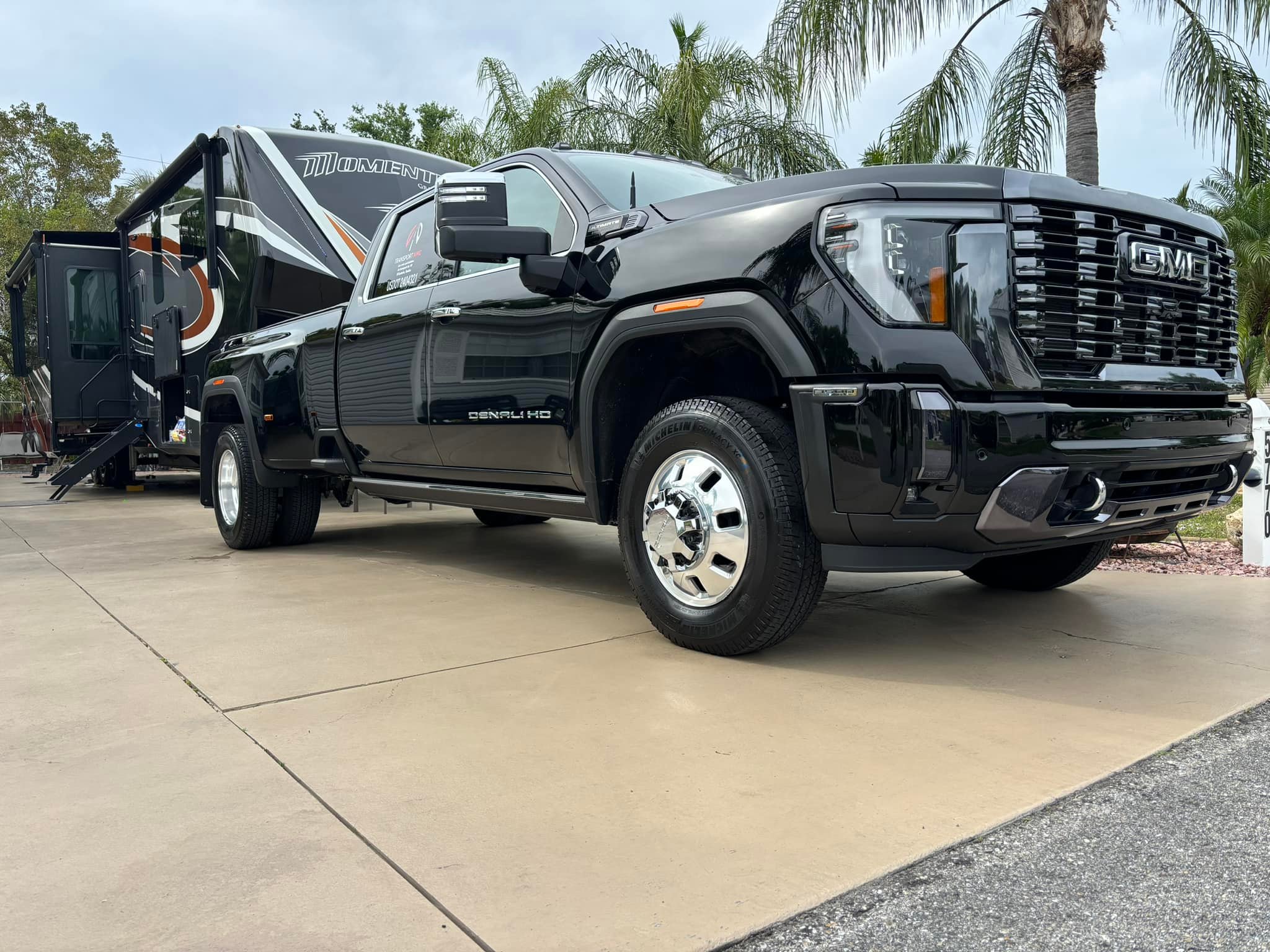 p　2本 🔥ONLY 15K MILES ON THIS DENALI - COME CHECK IT OUT!🔥 2025 GMC