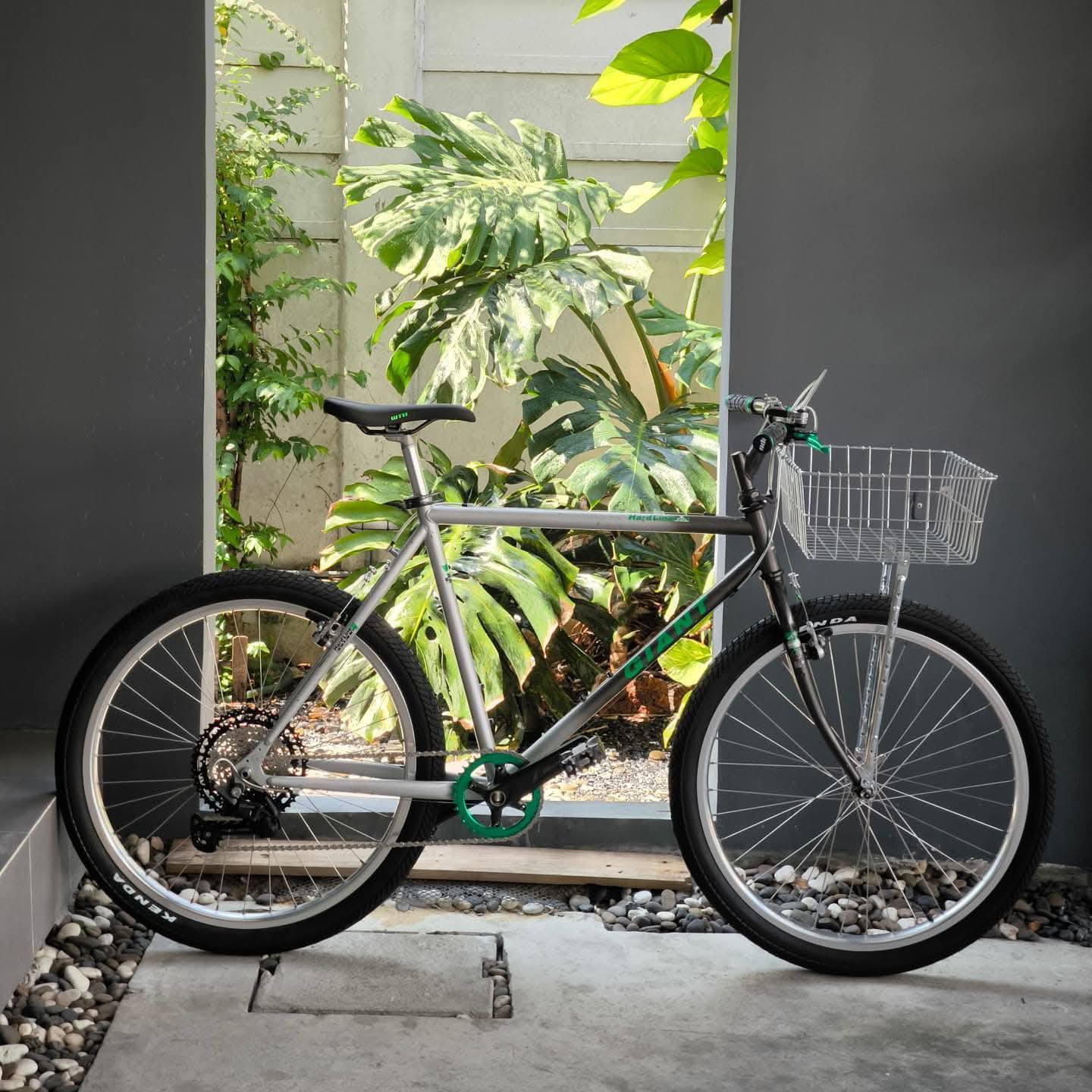 My everyday bike, Giant Hardline 8200 from Thailand 🩶💚🩶