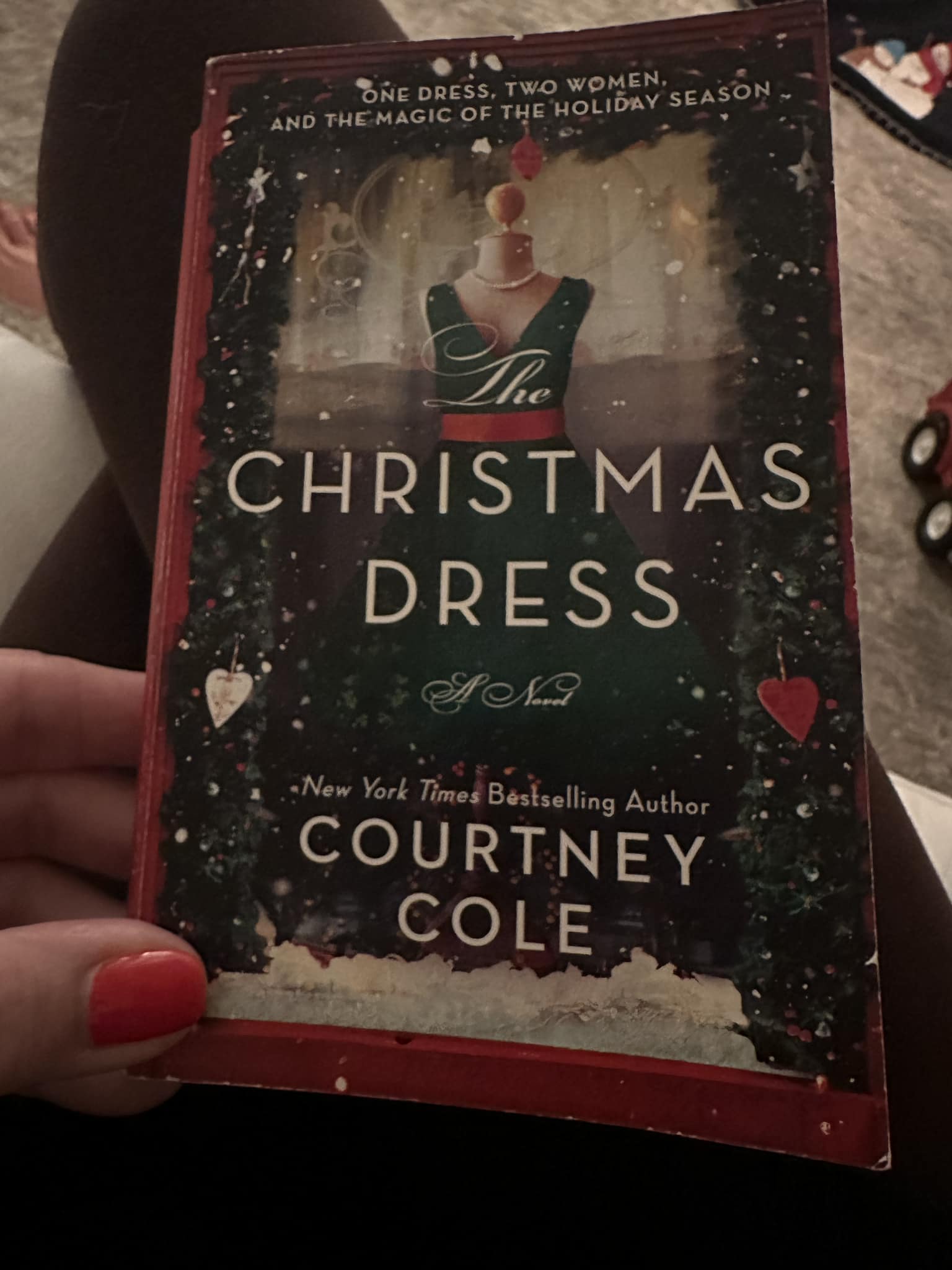 The Christmas Dress by Courtney Cole book review