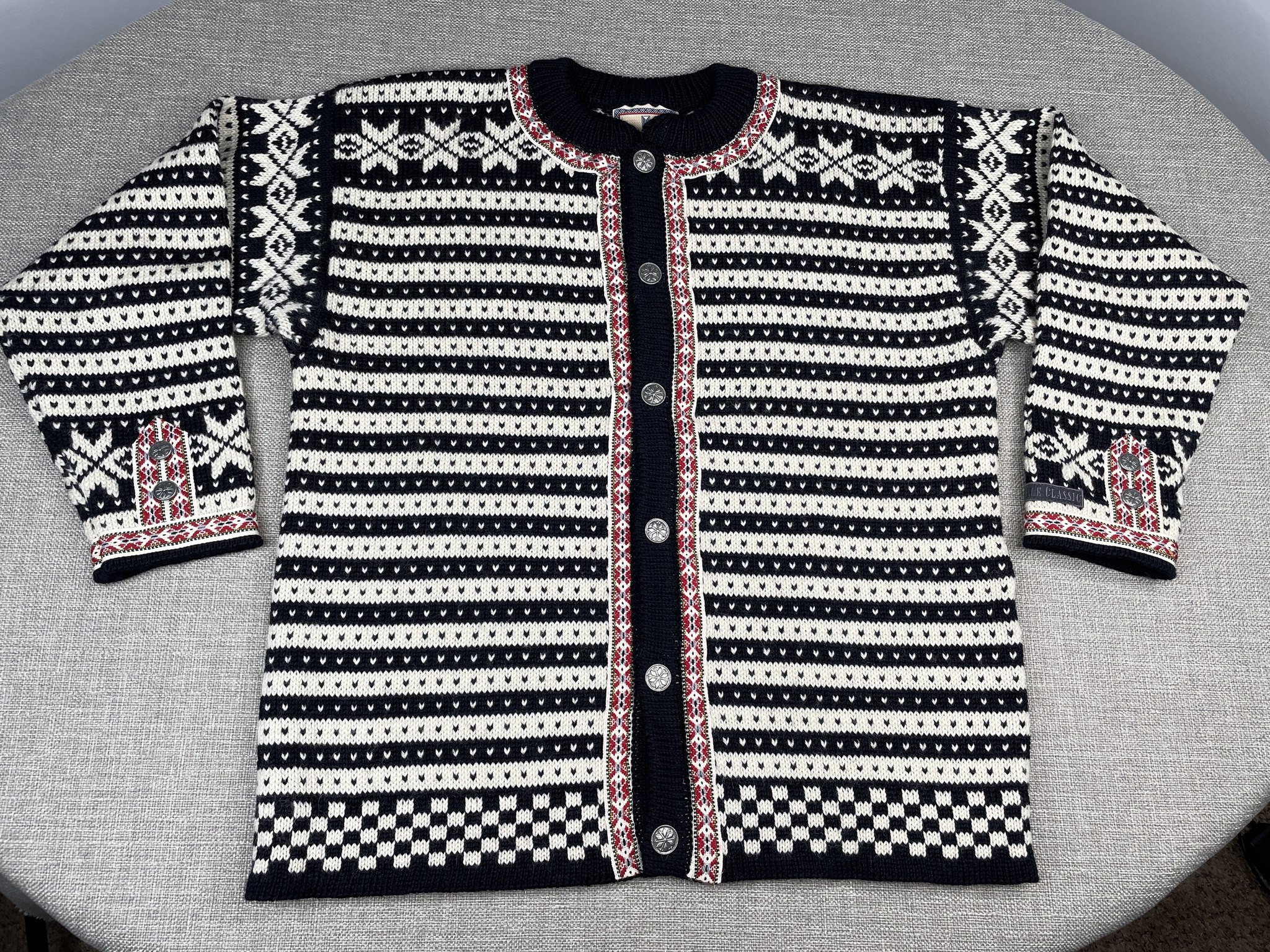 Demetre sweaters: high-quality, luxury ski sweaters